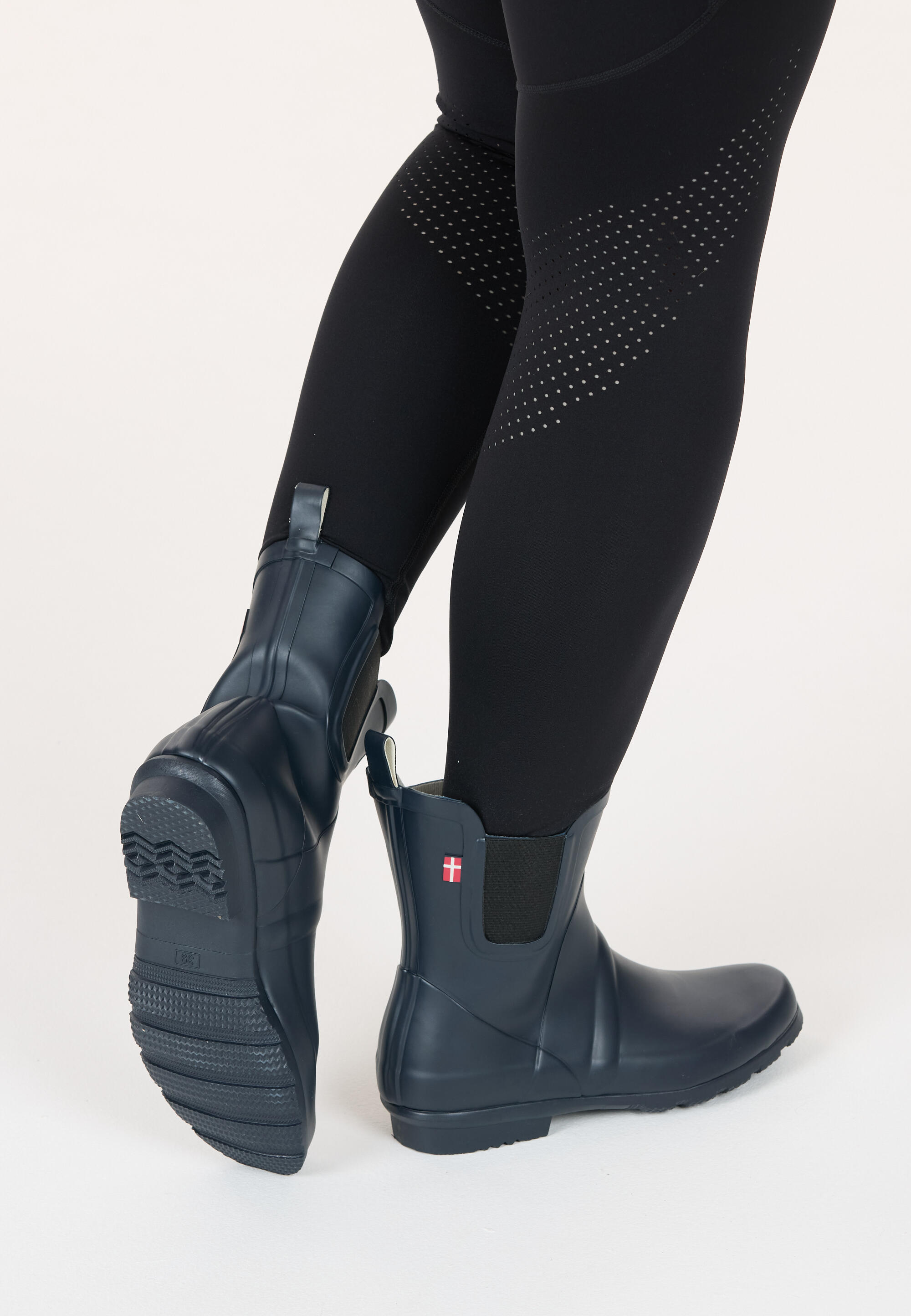 Rubberboots Suburbs 9/15