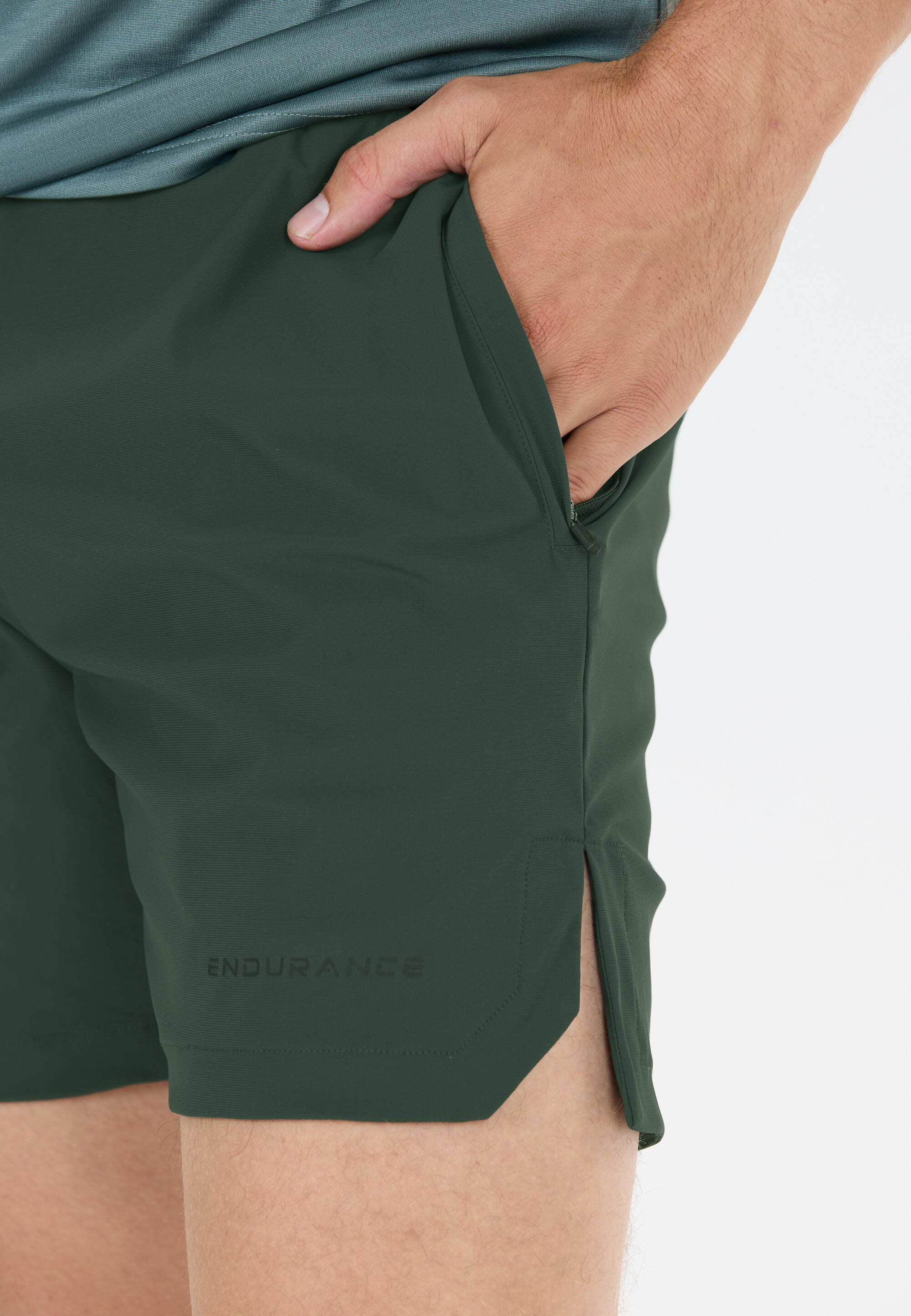 Pantalón corto Endurance Dyne 7/15