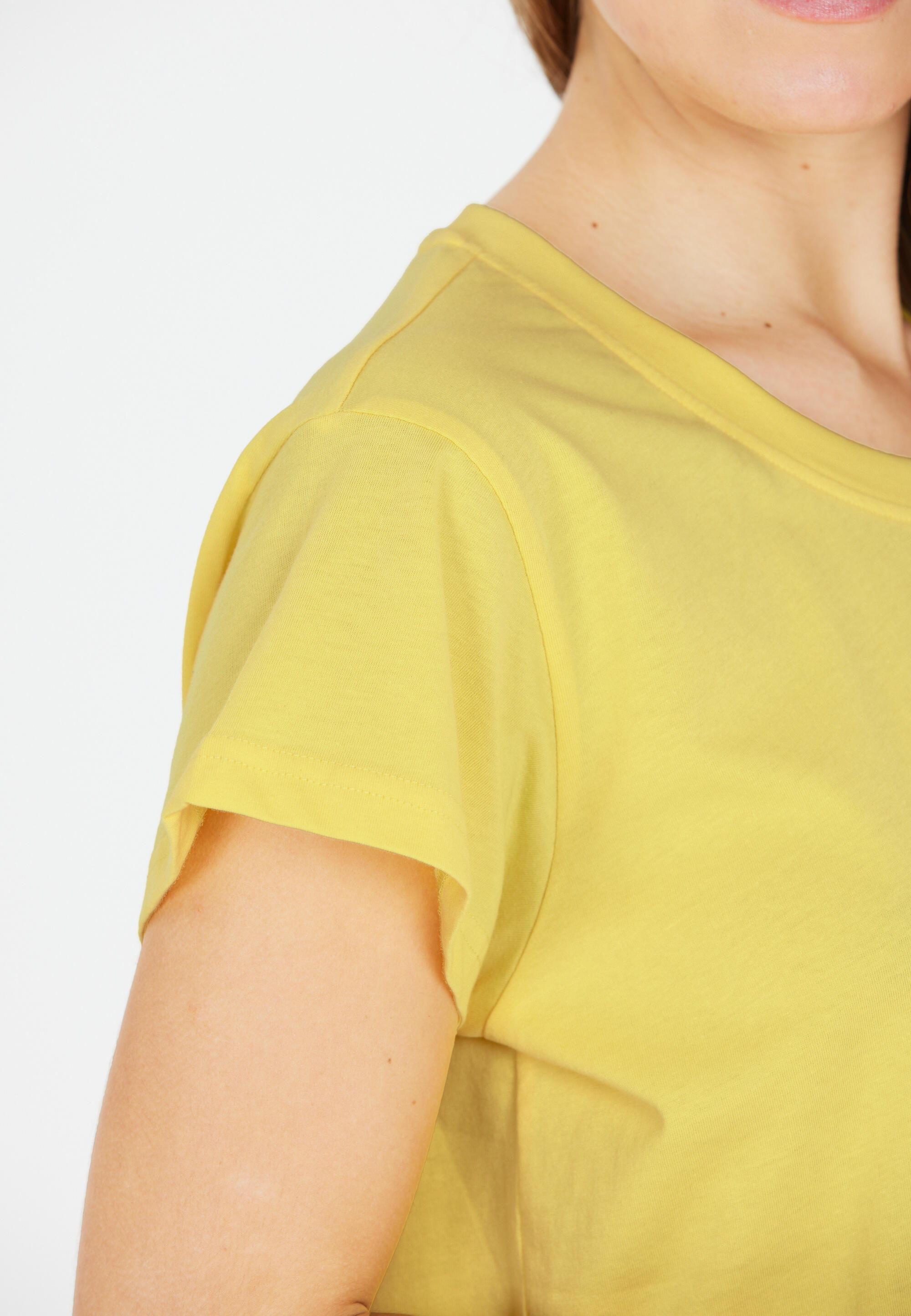 Women's T-shirt Cruz Highmore 8/15