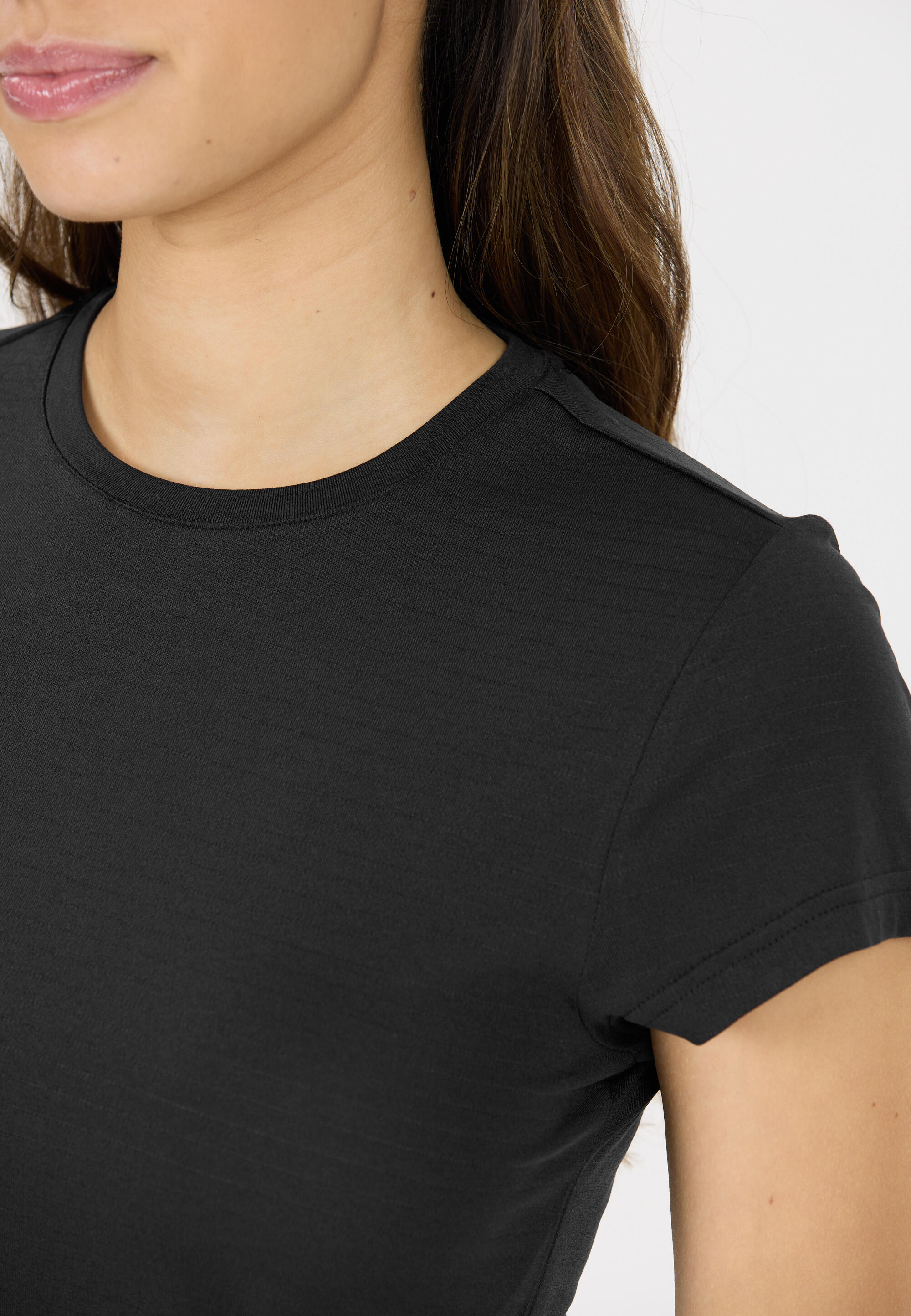 T-shirt da donna Athlecia Miwa 8/15