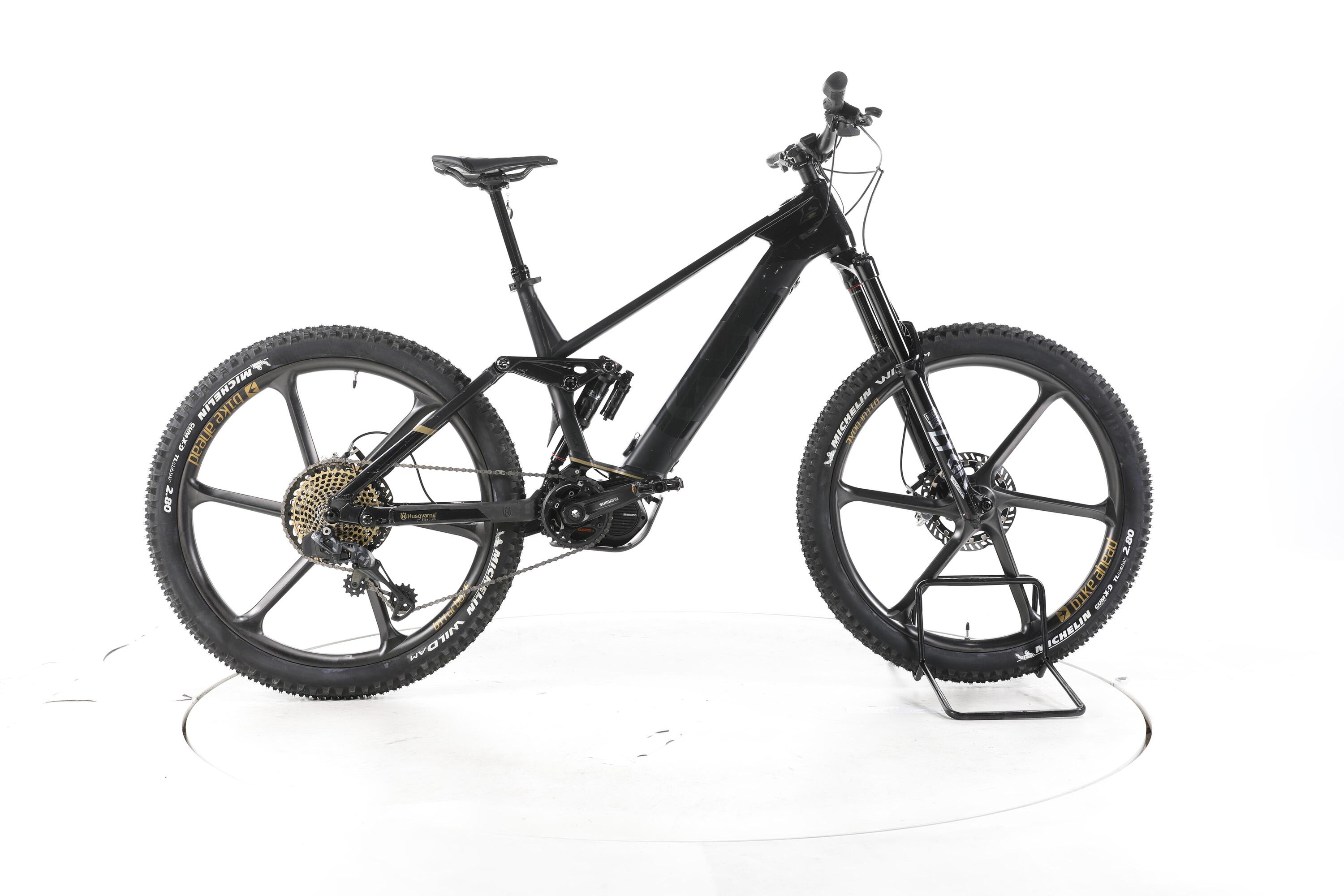 HUSQVARNA E-BICYCLES picture