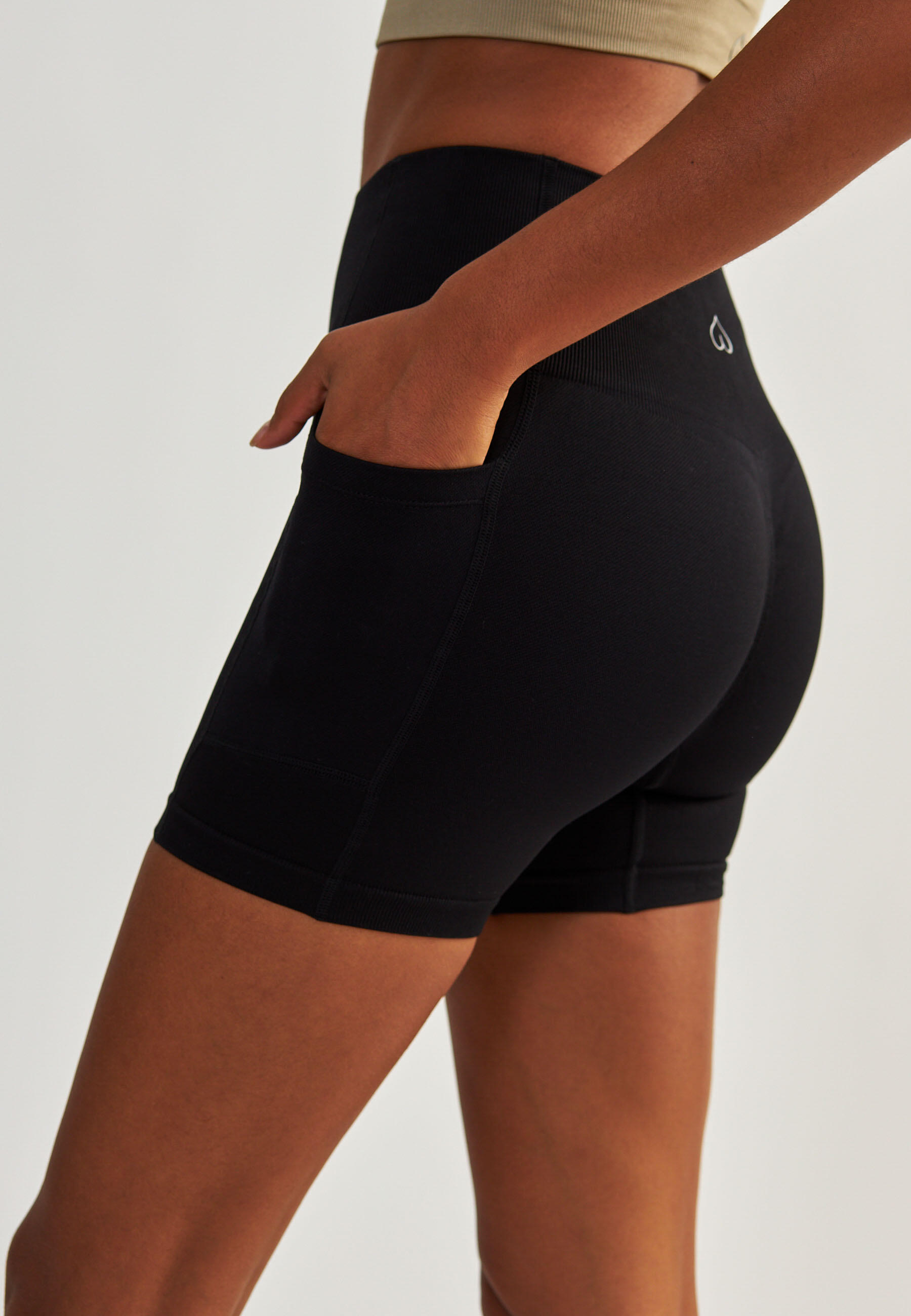 Shorts Damen mit Taschen Lift Me Up 8/16