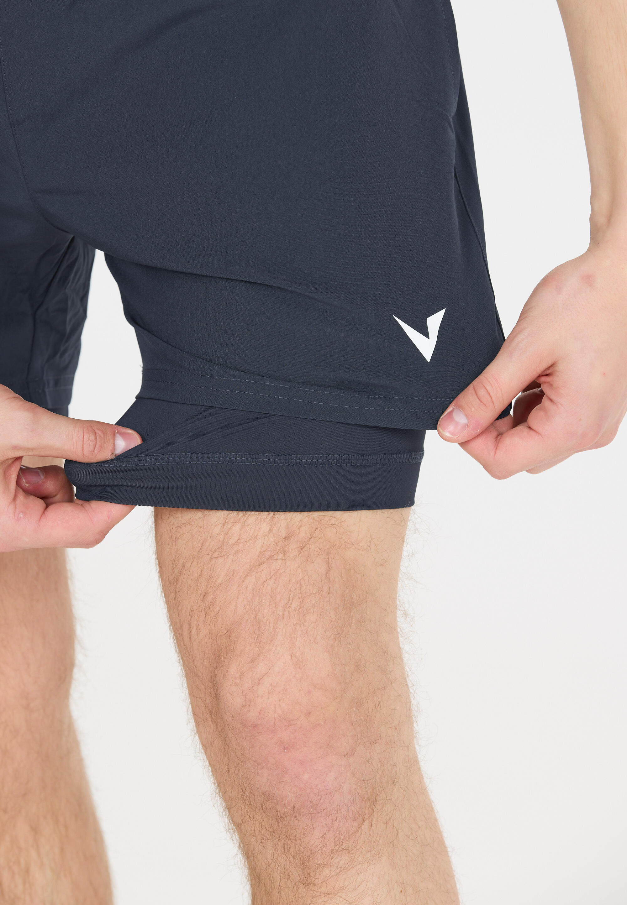 Short Virtus Zayne V2 10/15