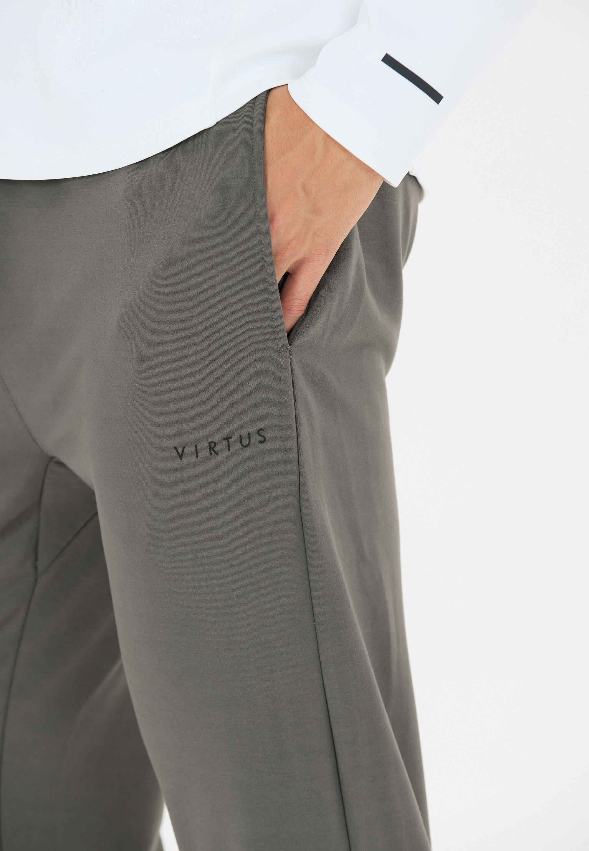 Pantalón de chándal Virtus Streat V3 8/15