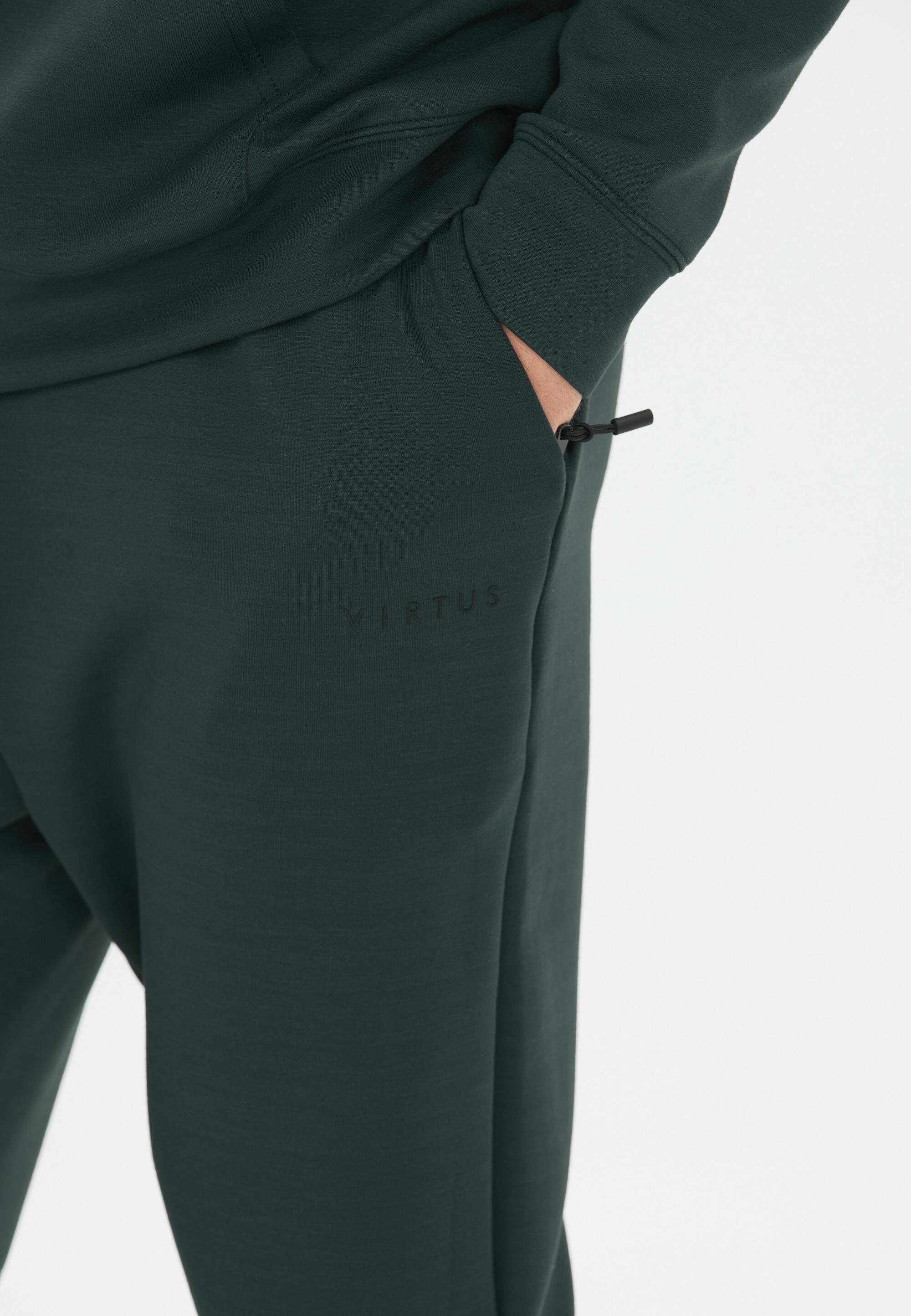 Sweathose Taro V2 8/15
