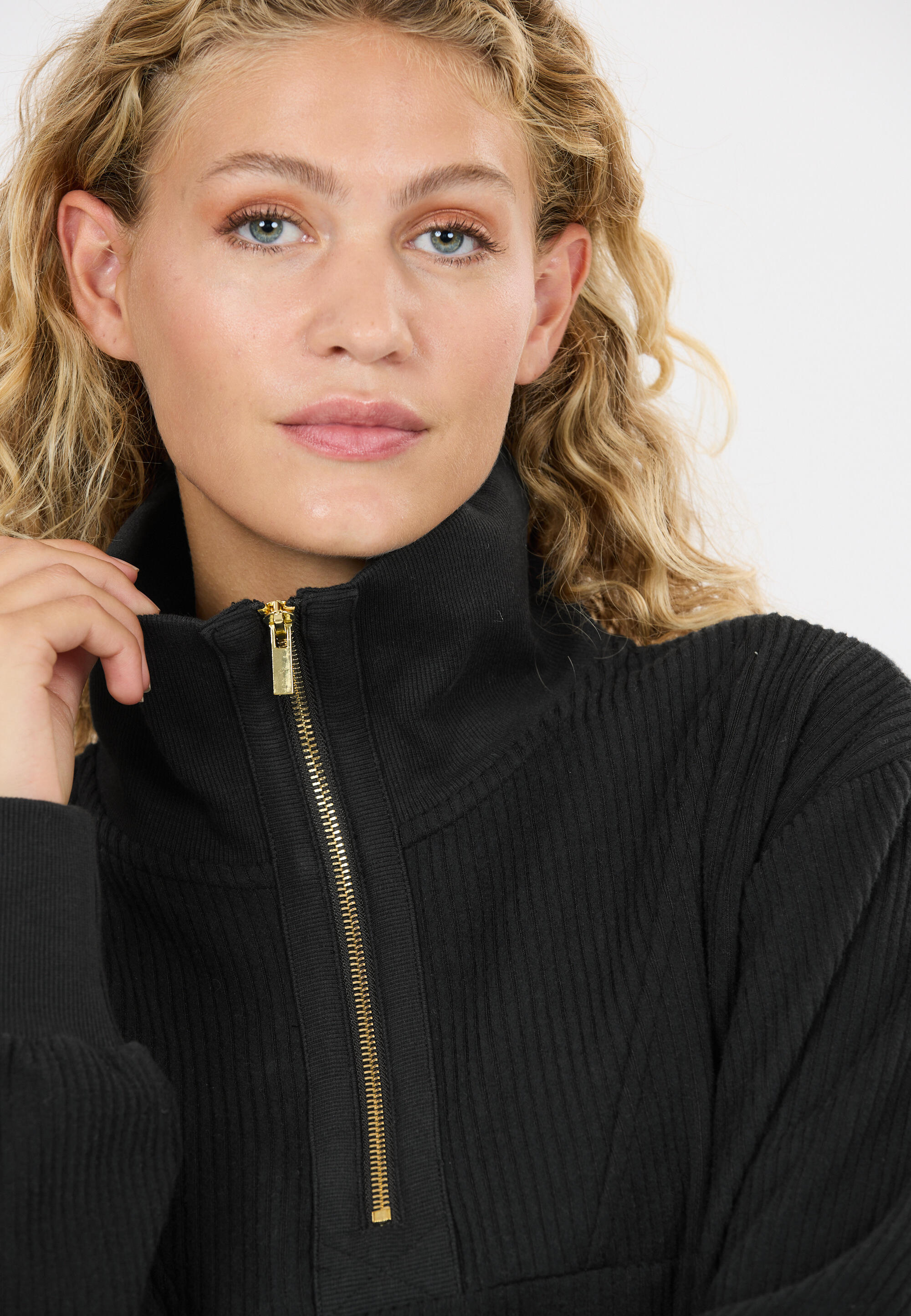 Damski sweter 1/2 zip Athlecia Reiley 9/15