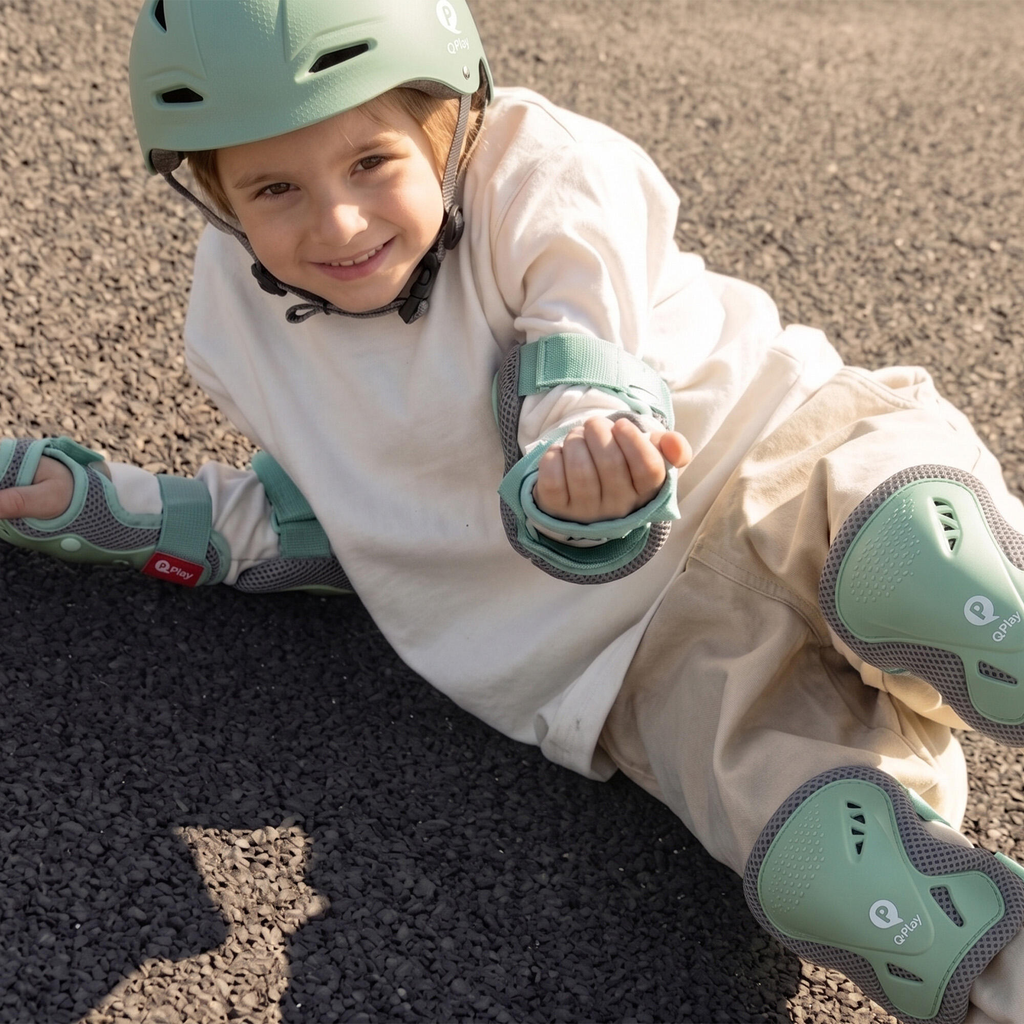 Casco Infantil Qplay - Casco de Seguridad para Niños - Talla M - Verde 3/4