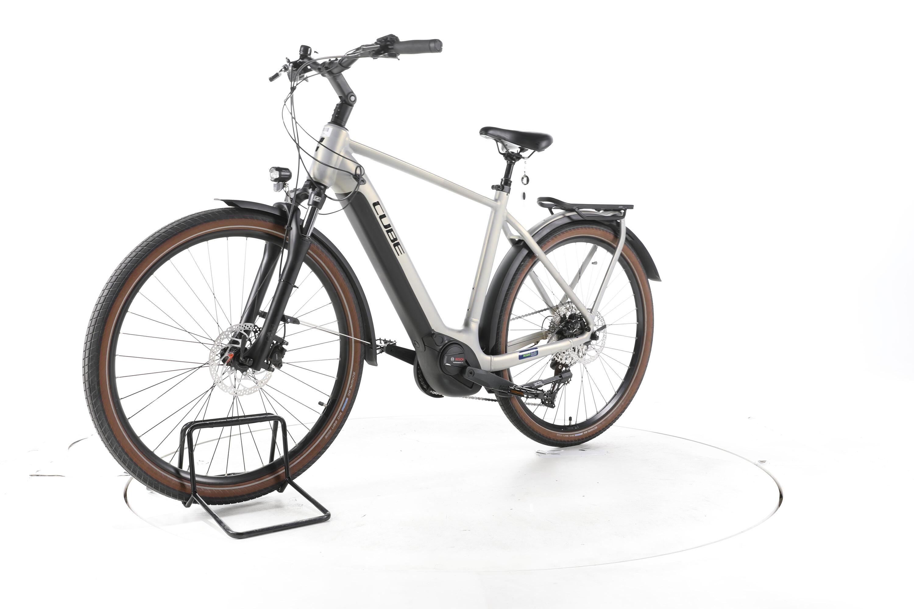Ebike ricondizionata · Cube Touring Hybrid Pro · Buone condizioni 5/7