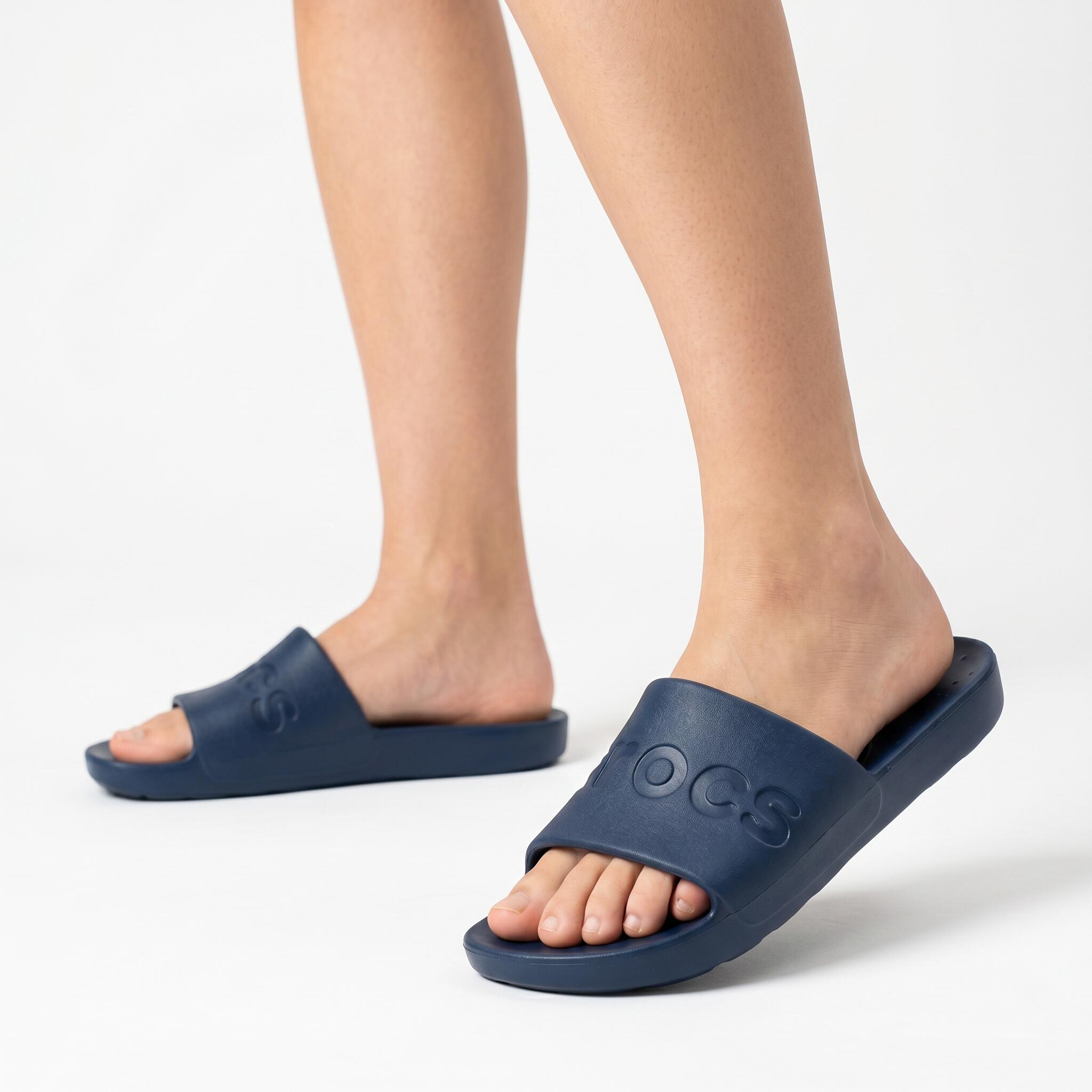 CROCS picture