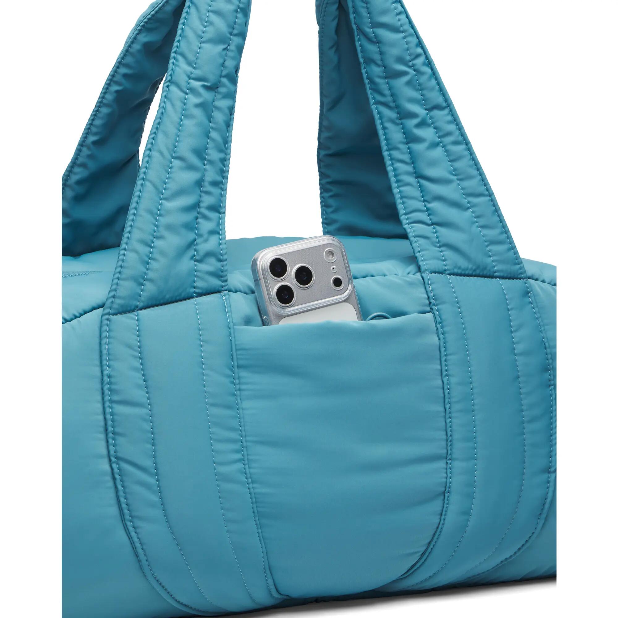 Under Armour Sporttasche Studio Soft Duffle 6009628 4/4