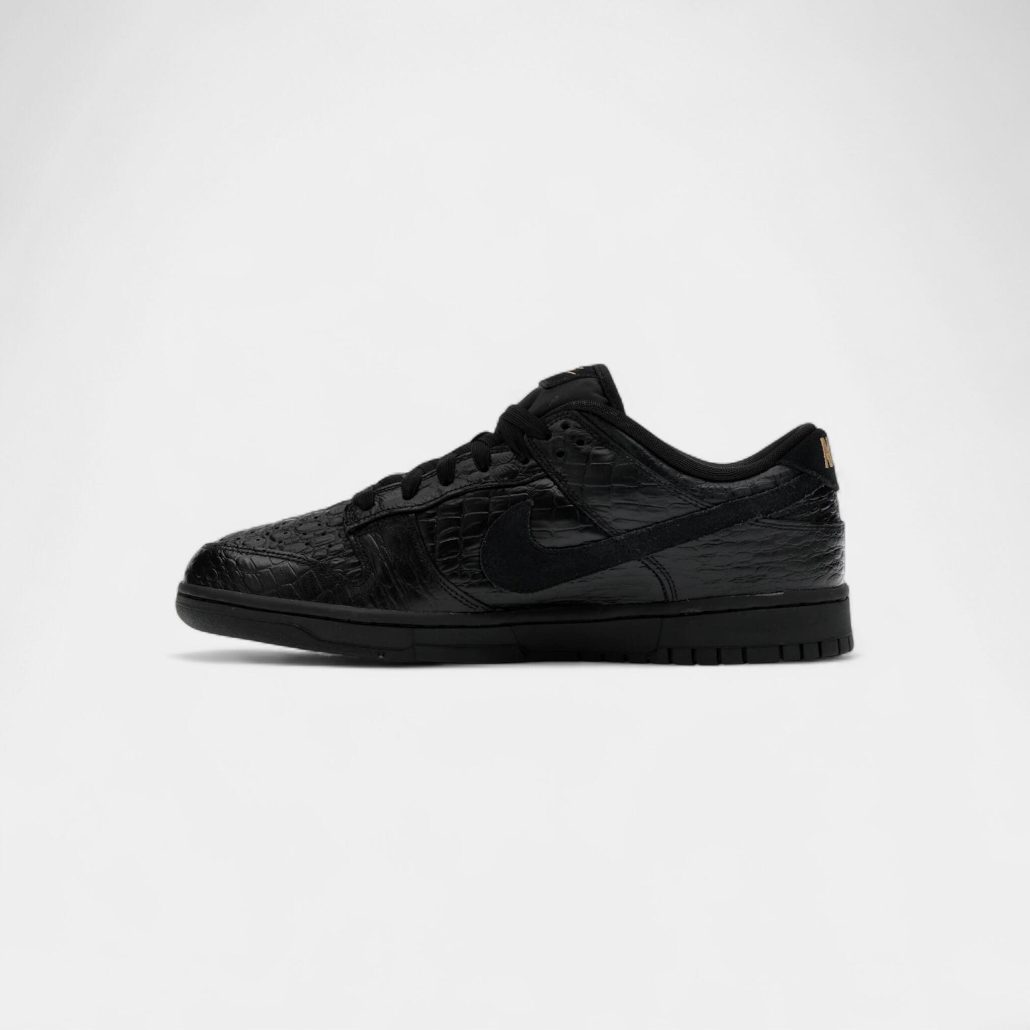 Nike Dunk Low Wmns "Black" 4/4