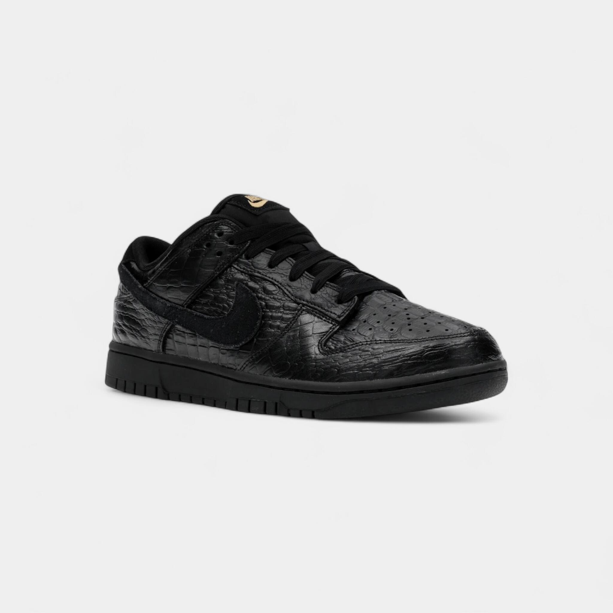 Nike Dunk Low Wmns "Black" 2/4