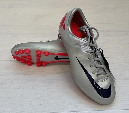 NIKE picture