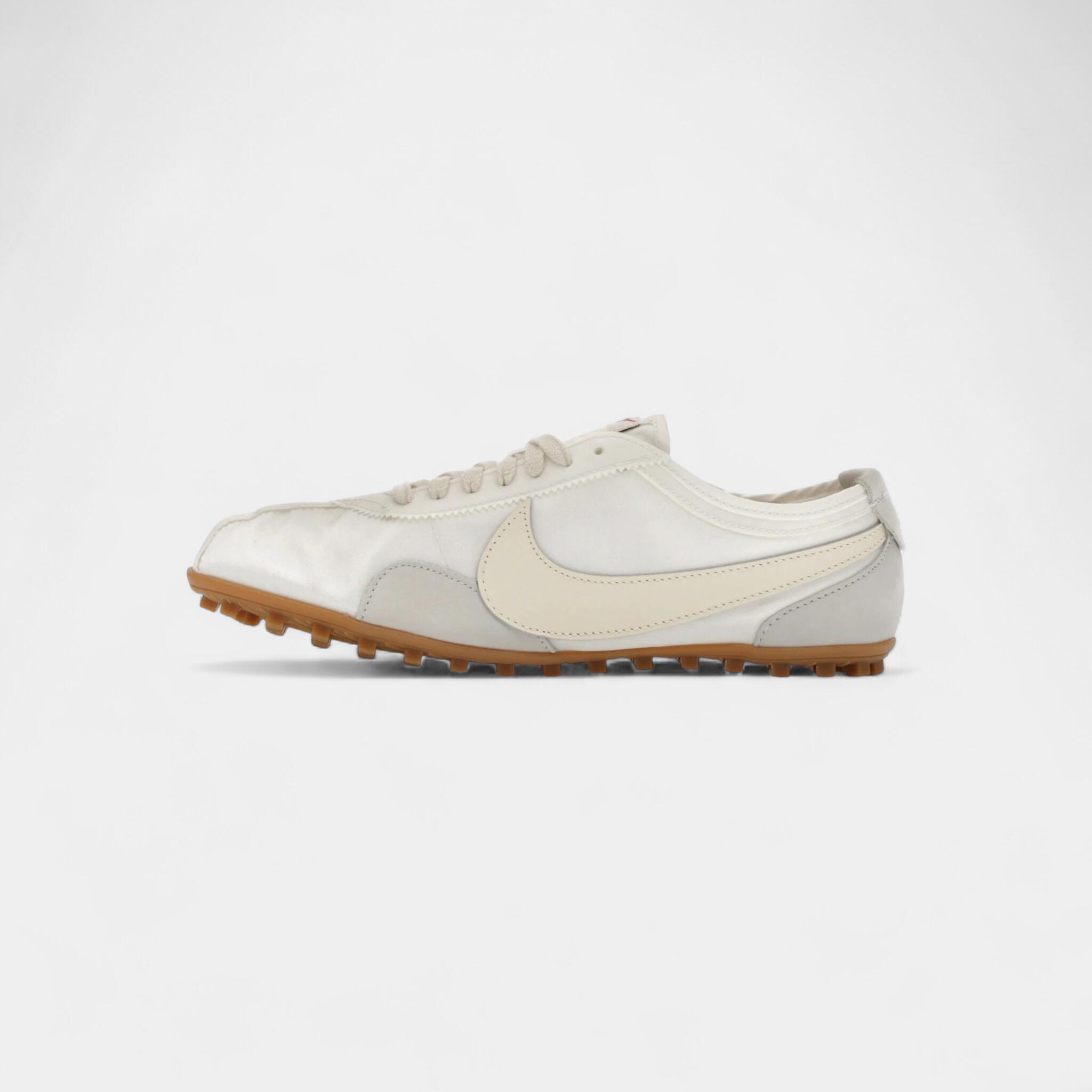 Nike Moon Shoe White Soft Pearl Gum (Women's) 4/5