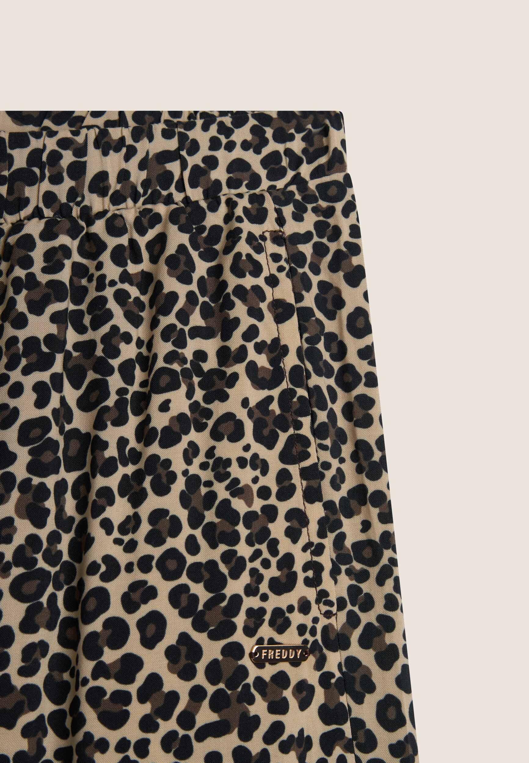 Pantaloni corti da donna wide leg in viscosa leopardata 3/3