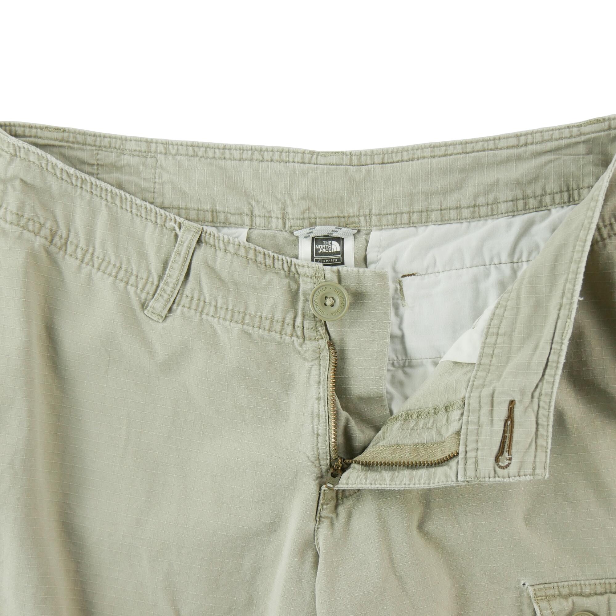 Second life - Spodenki damskie cargo The North Face W30 - Stan dobry 5/7