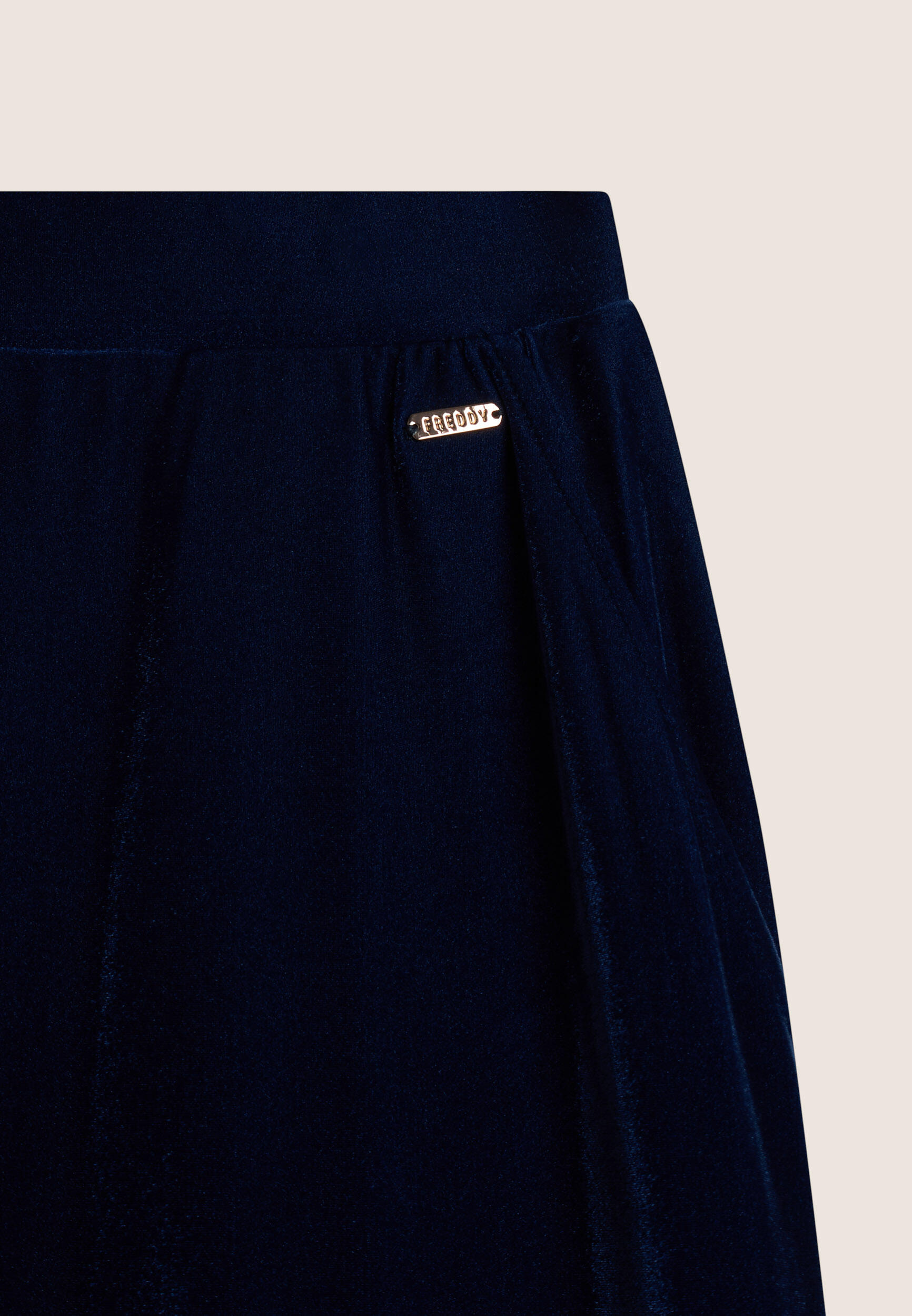 Pantaloni wide leg comfort da donna in tessuto lurex 3/3