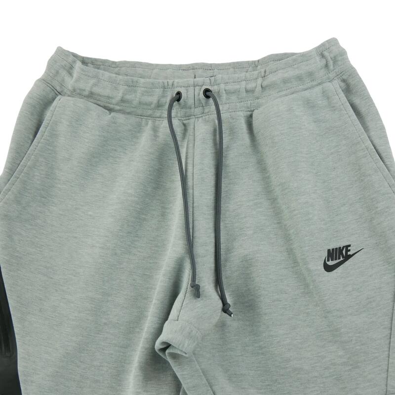 Second life - Joggings bărbați Nike Tech gri - Ca nou