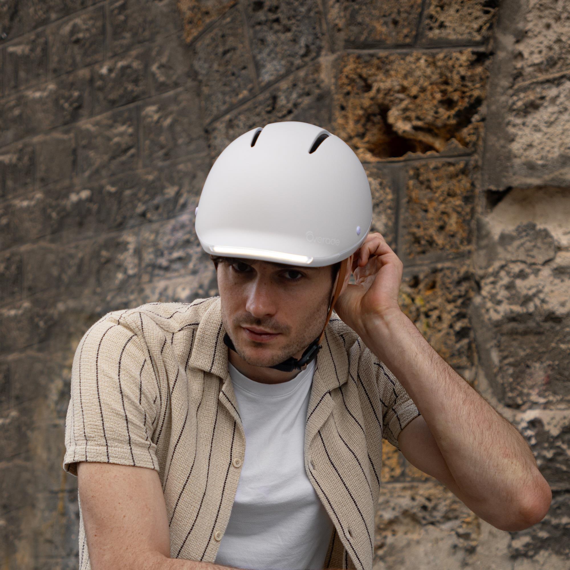 LIFE-Helm mit starker Beleuchtung vorne/hinten und Blinklichtern - Einheitsgröße 4/7