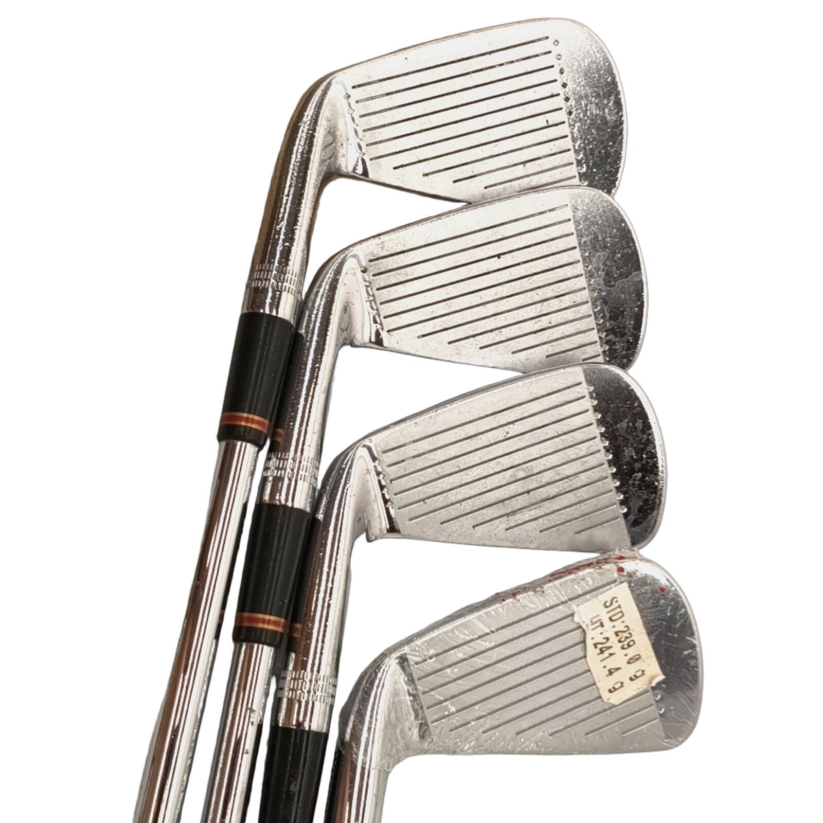 Wilson Staff Fg Tour IJzerset / 3-PW / Flex Stiff / Staal 5/6
