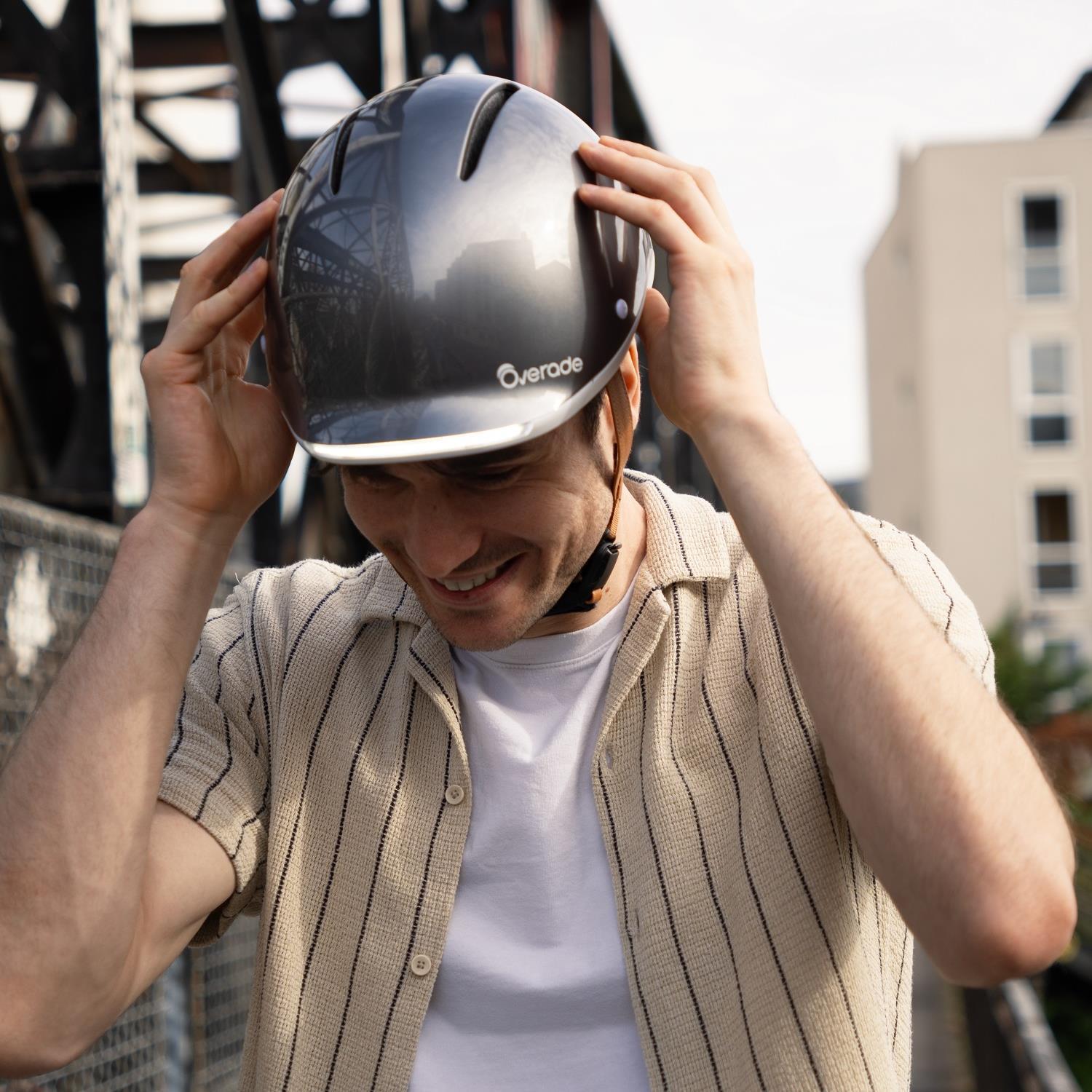LIFE-Helm mit starker Beleuchtung vorne/hinten und Blinklichtern - Einheitsgröße 5/7