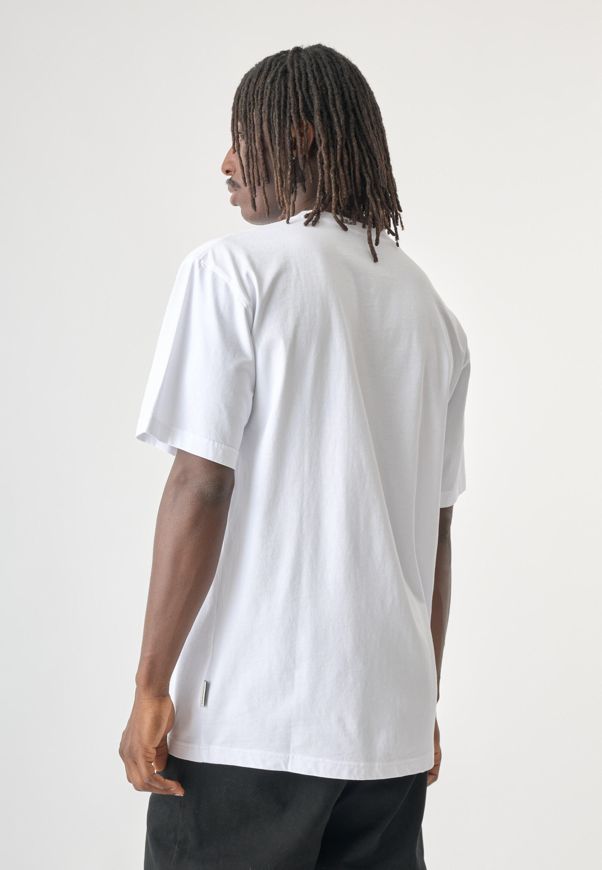 T-Shirt im klassischen Basic-Look 6/15