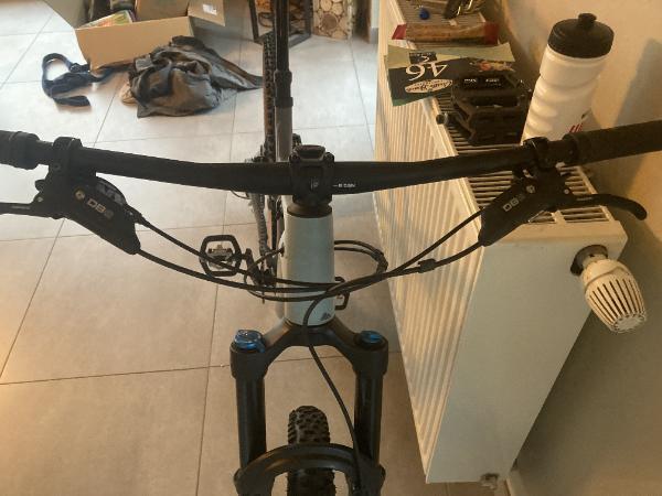Entre Particuliers - Vtt all moutain Cayon neuron 5/7