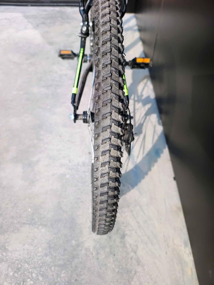 Entre Particuliers - Vélo enfant - Rockrider - parfait état - 24 pouces 6/7