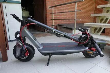 Entre Particuliers - Trottinette Segway F3 Pro E