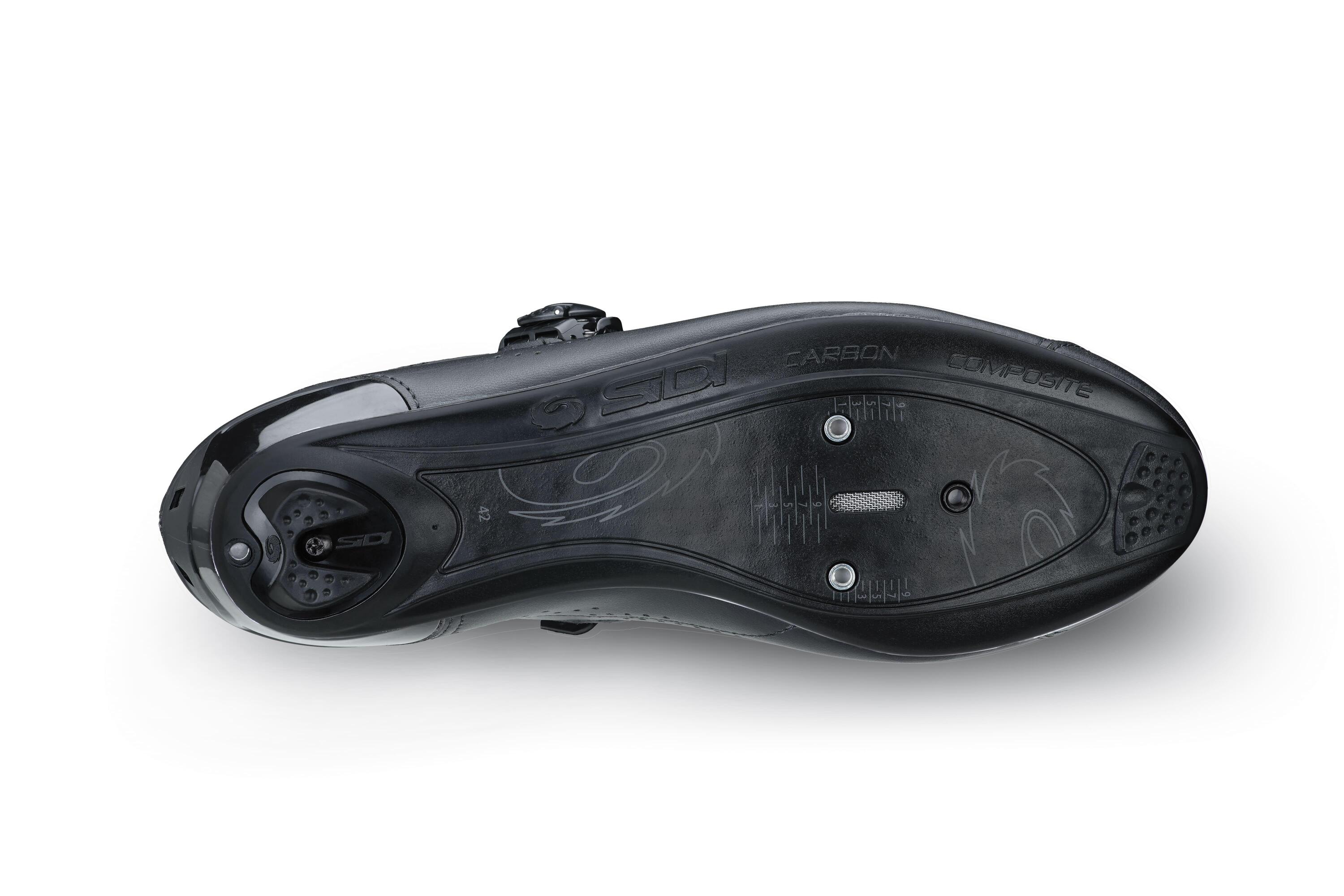 GENUIS 10 MEGA schwarze Schuhe 5/6