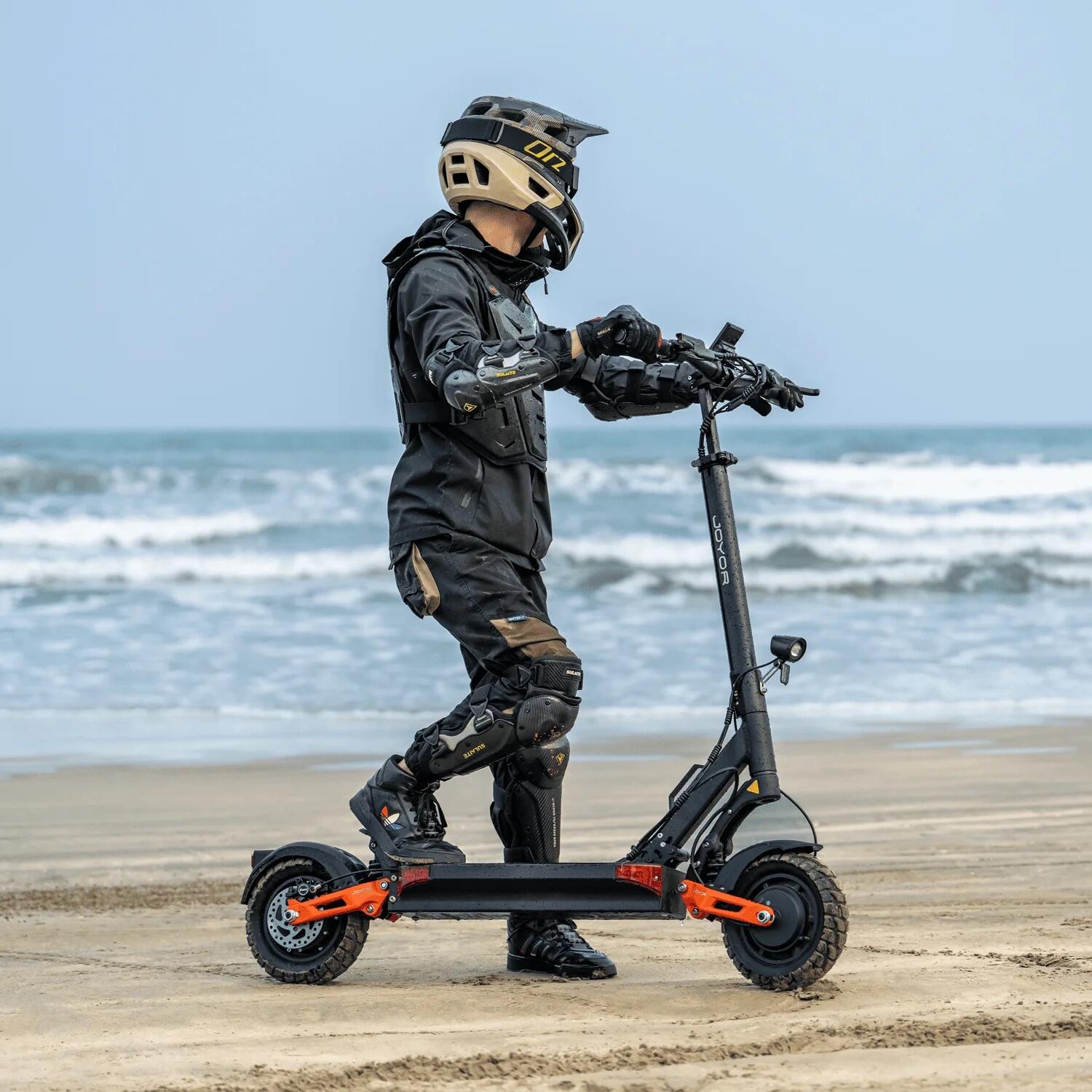 Elektrische Step voor Volwassenen Joyor T-PRO DGT + Helm 9/12