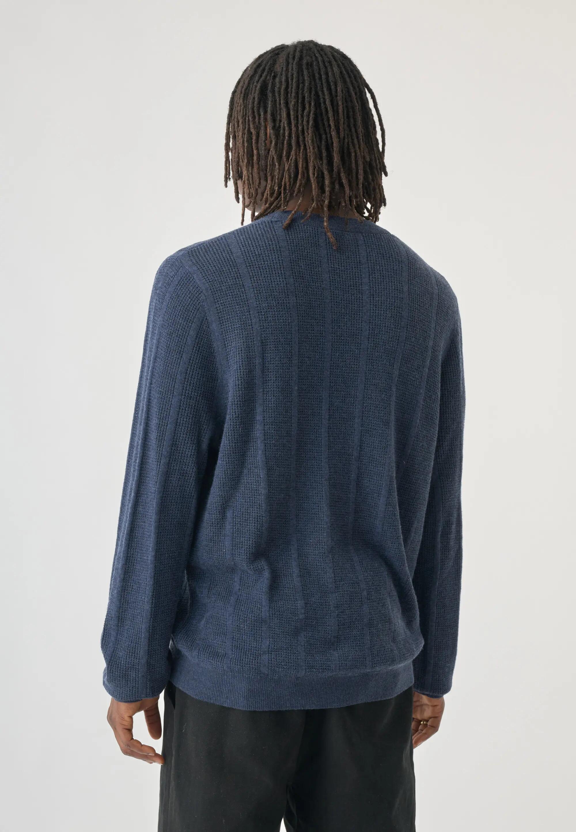 Pullover im klassischen Design 6/15