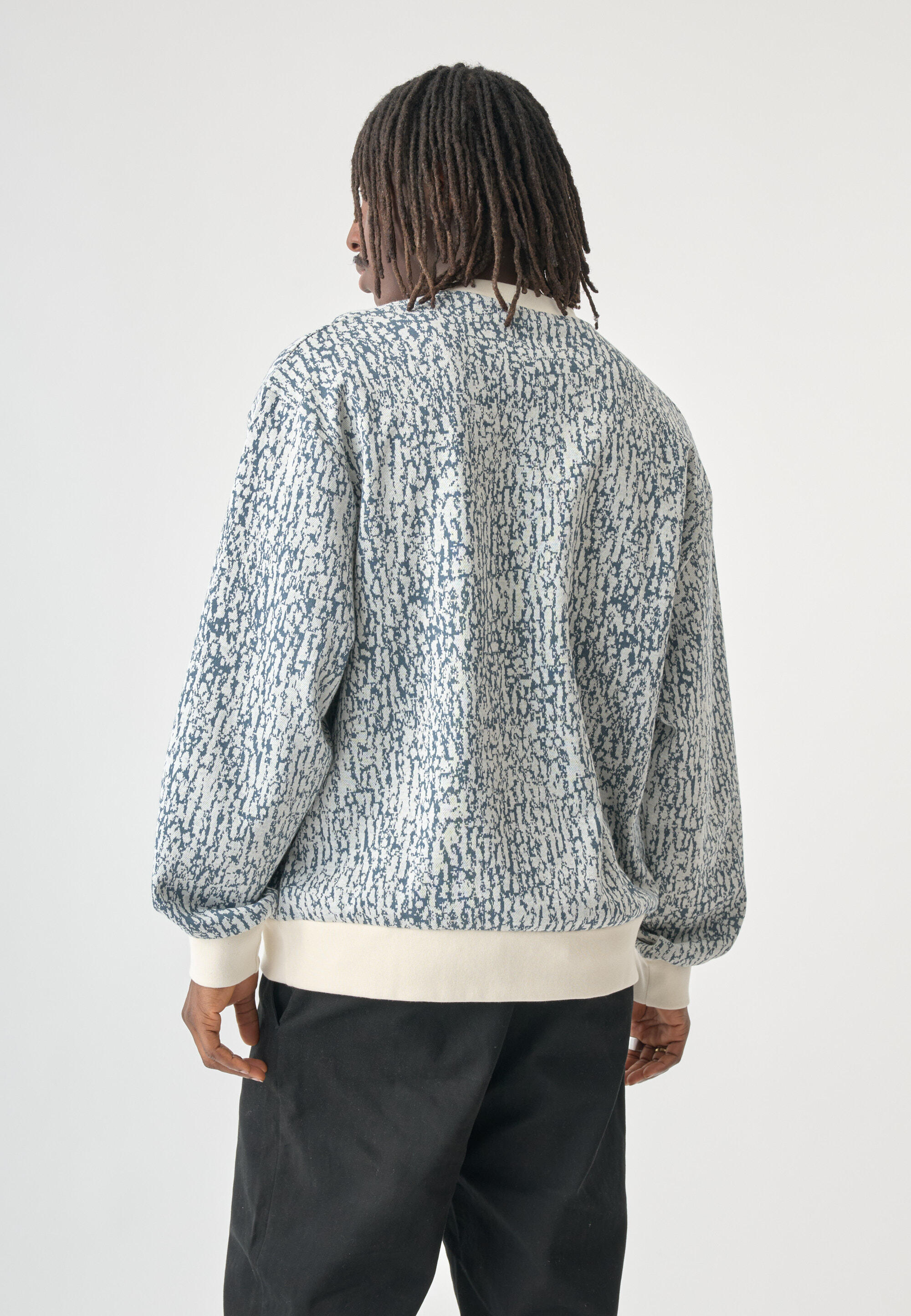 Pullover mit toller Musterung 6/15