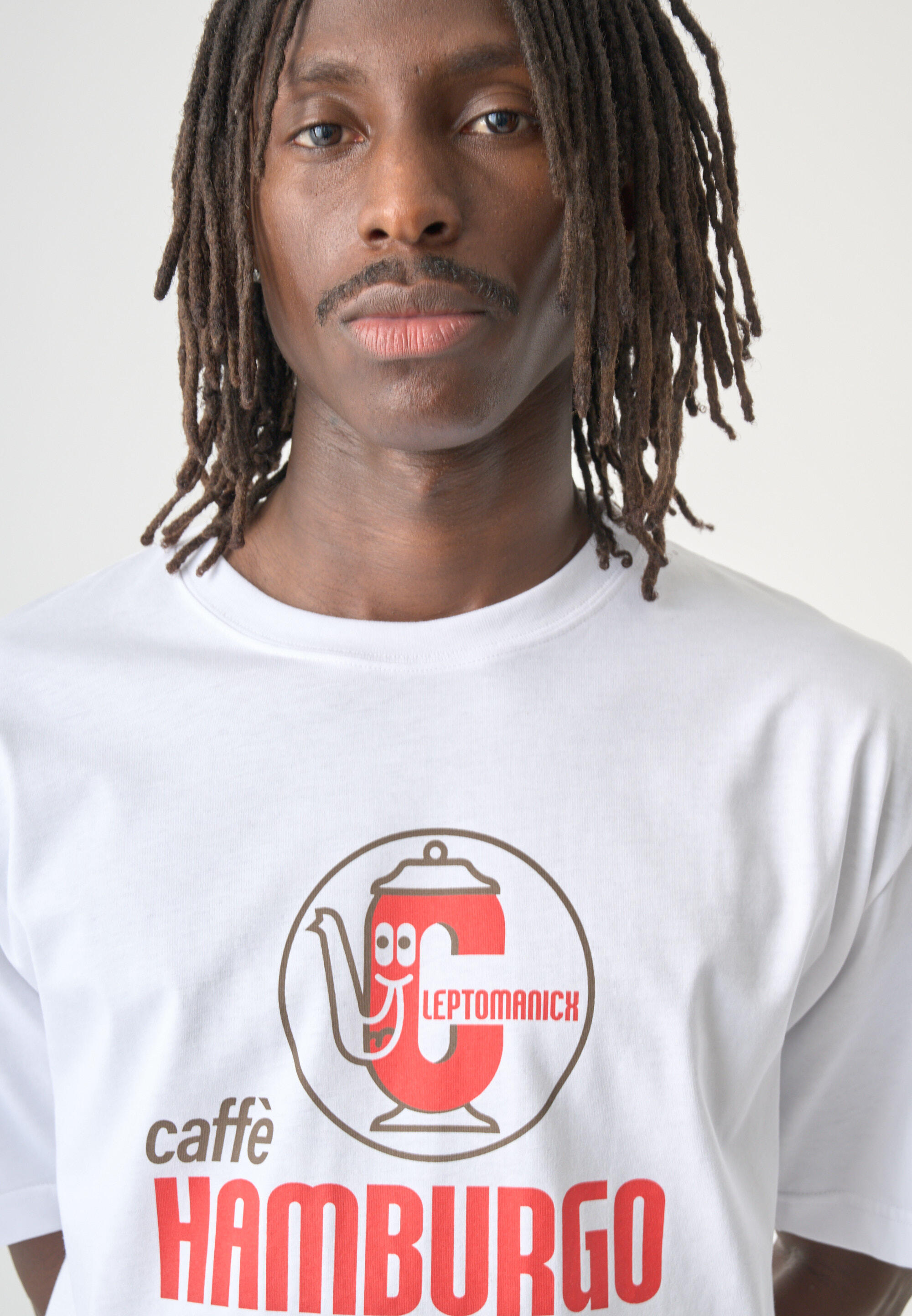 T-Shirt mit großem Frontprint 7/15