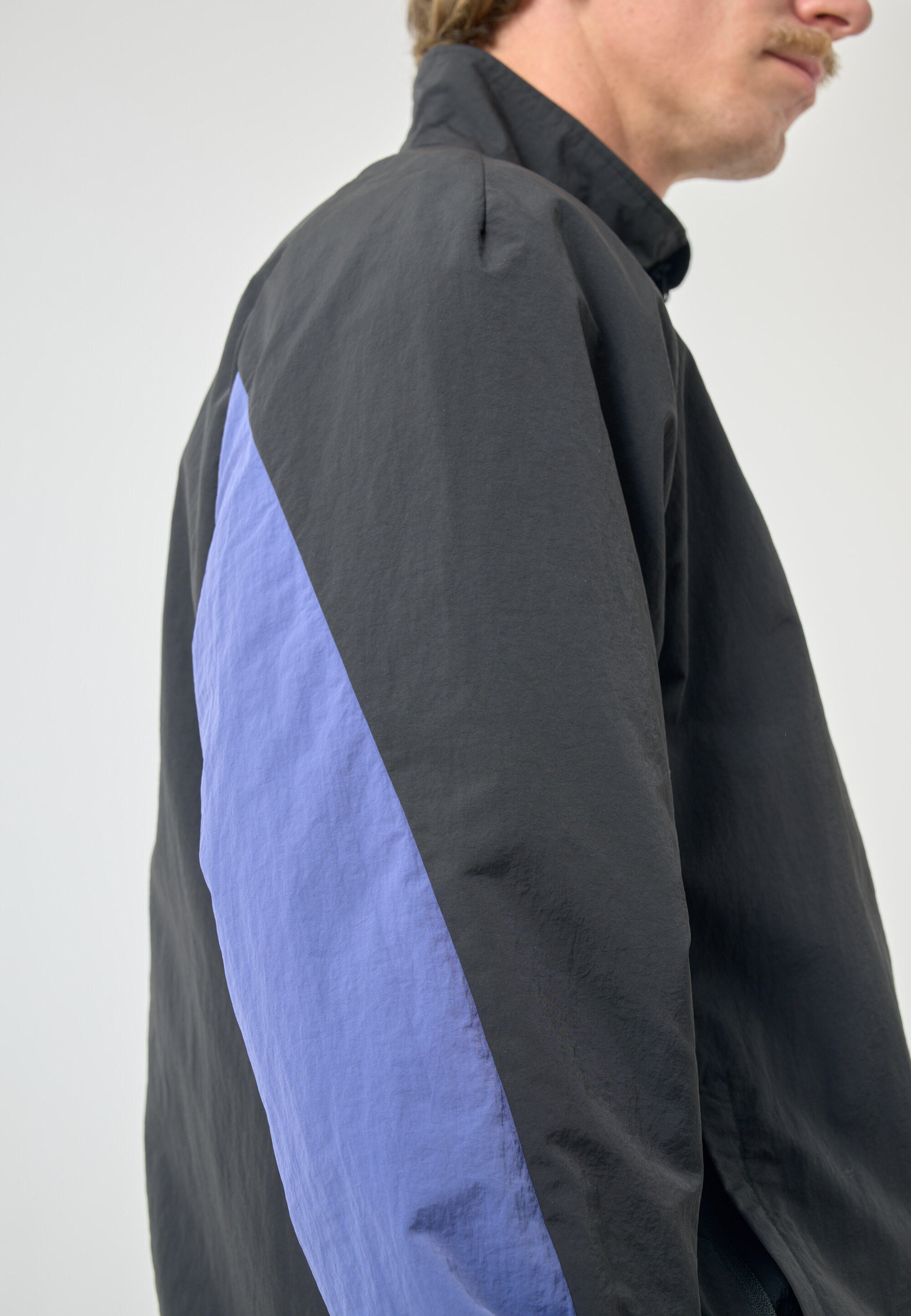 Trackjacke in lockerer Passform 9/15