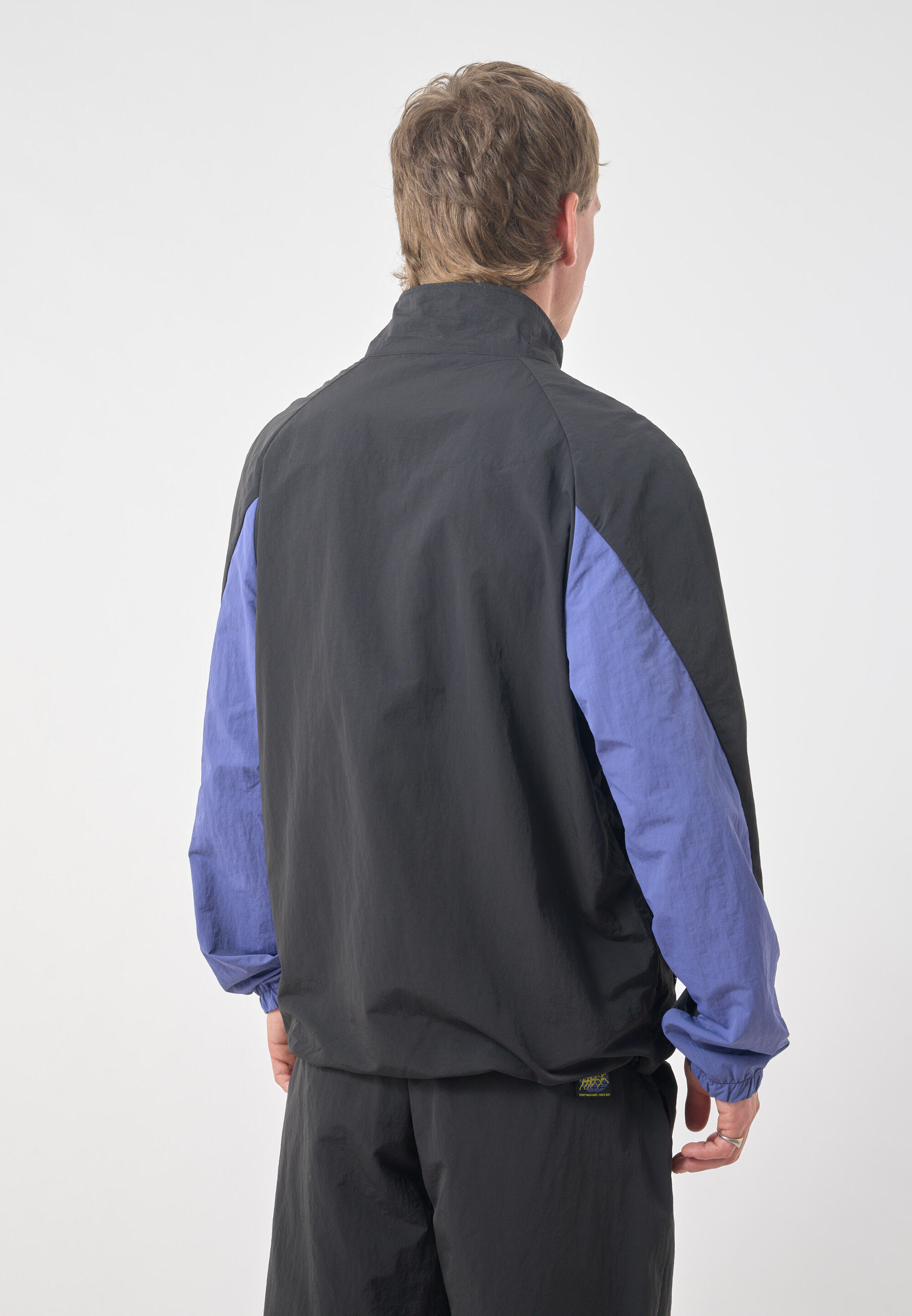 Trackjacke in lockerer Passform 6/15