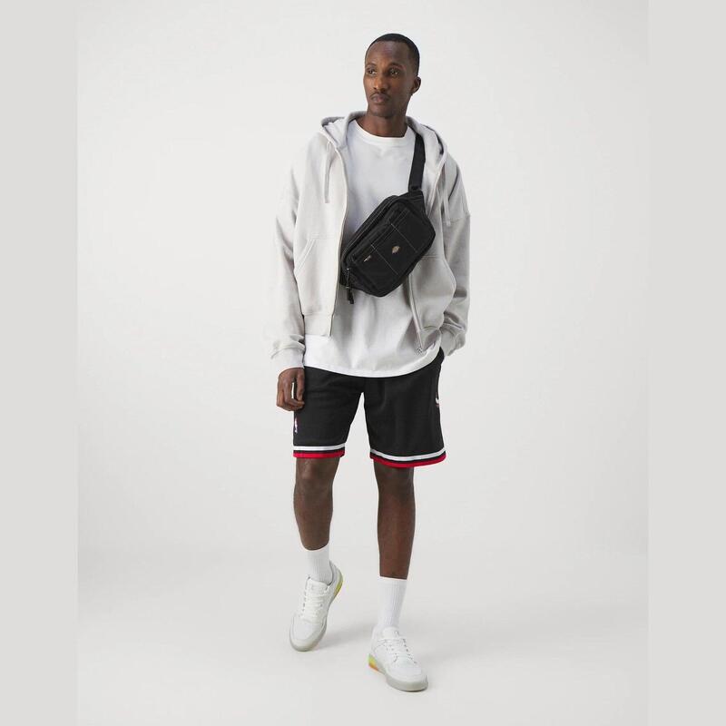 Tricou Mitchell & Ness Swingman Chicago Bulls '97 negru scurt