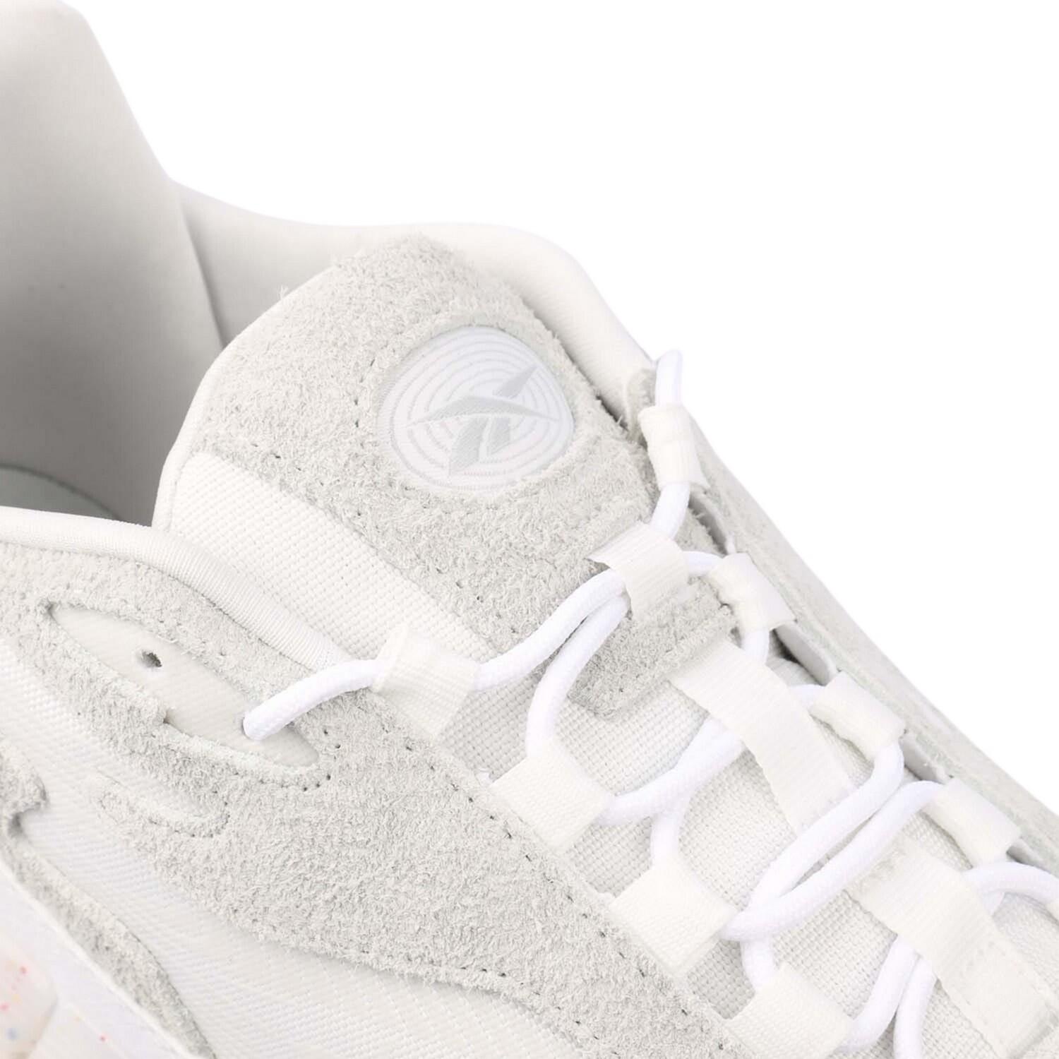 Reebok ZIG KINETICA 2.5 EDGE Sneakers, White, with Ortholite & Vibram 6/6