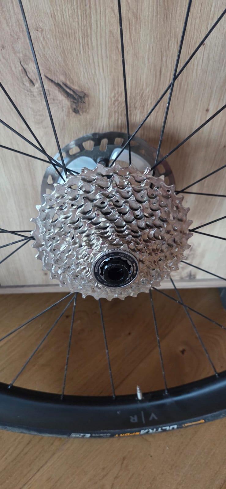 Entre Particuliers - PAIRE DE ROUES ROUTE ET GRAVEL VAN RYSEL CARBONE 4/7