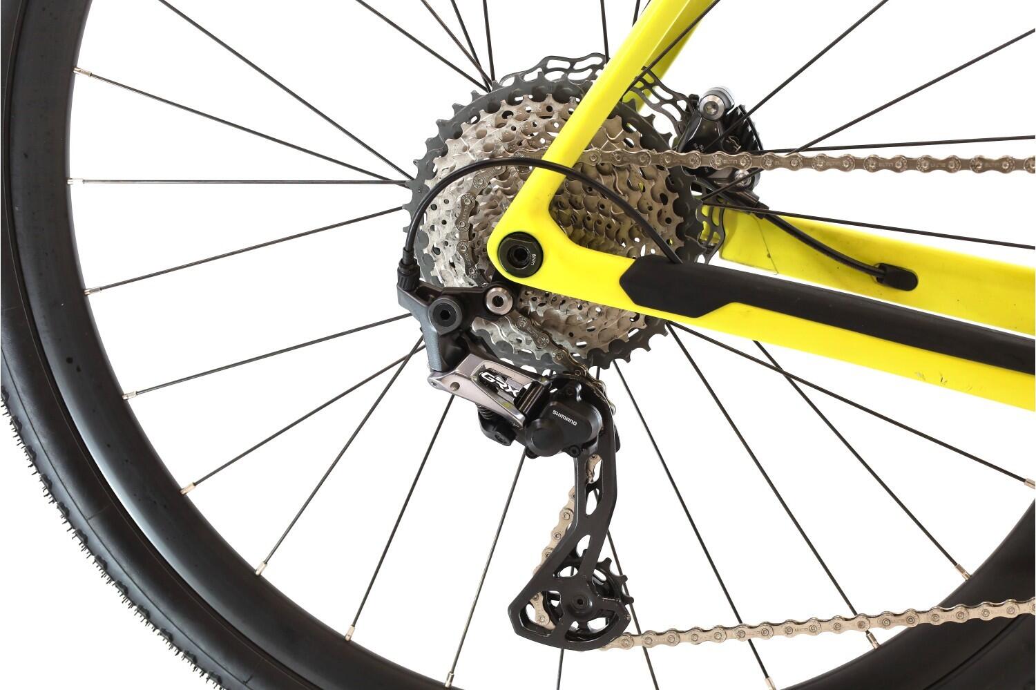 Tweedehands gravelbike ·  Terra M30 · Zeer goede toestand 3/8