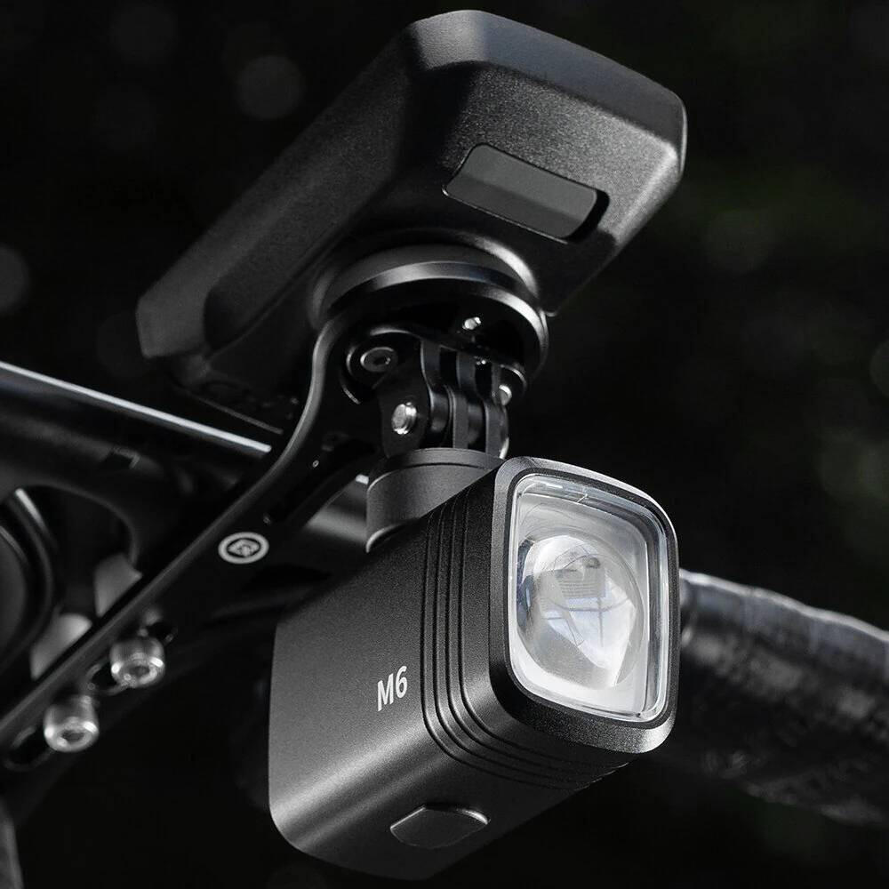 Inteligentna lampka rowerowa ROCKBROS M6 1000 lm z wyświetlaczem 3/7