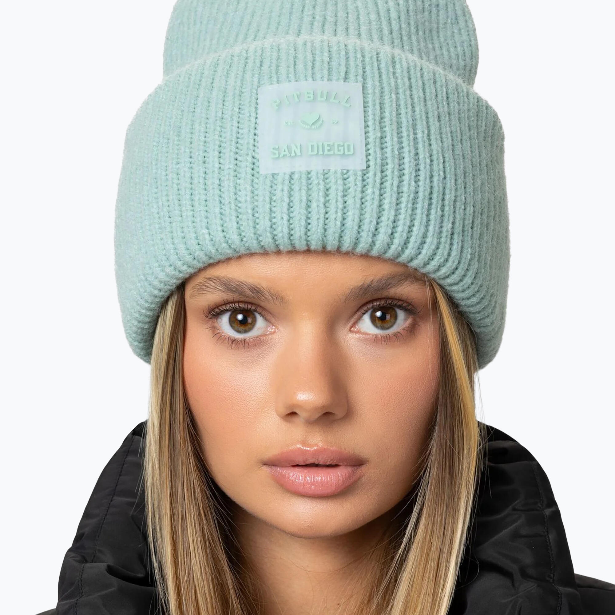 Czapka zimowa Pitbull Beanie Love PB 4/6