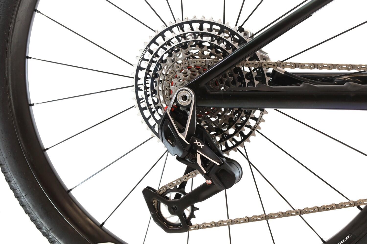 Segunda Vida · MTB ·  S-Works Epic 8 XX SL AXS Flight Attendant 3/8