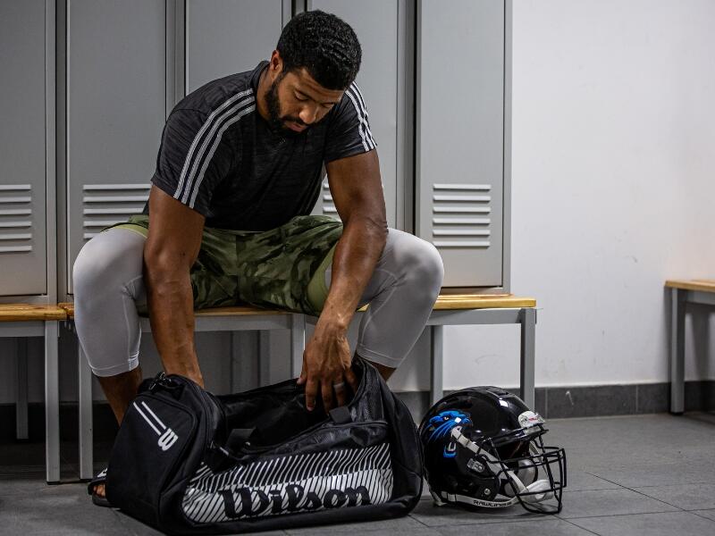 Wilson Football Duffle Bag | Holds up to 6 American Footballs American Football 2/5