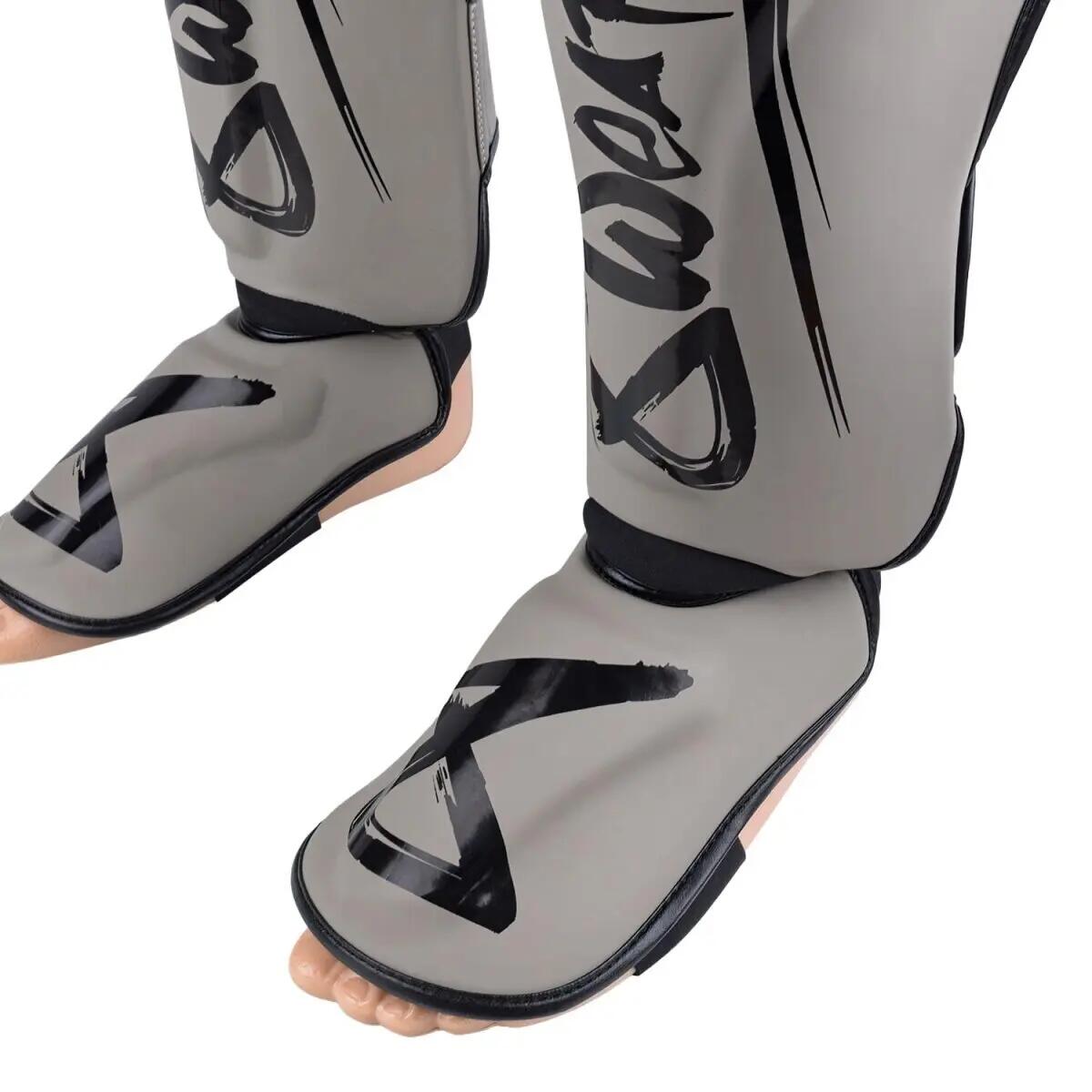 Schienbeinschoner 8 WEAPONS Unlimited 2.0 – Sand/Schwarz – XL 5/10
