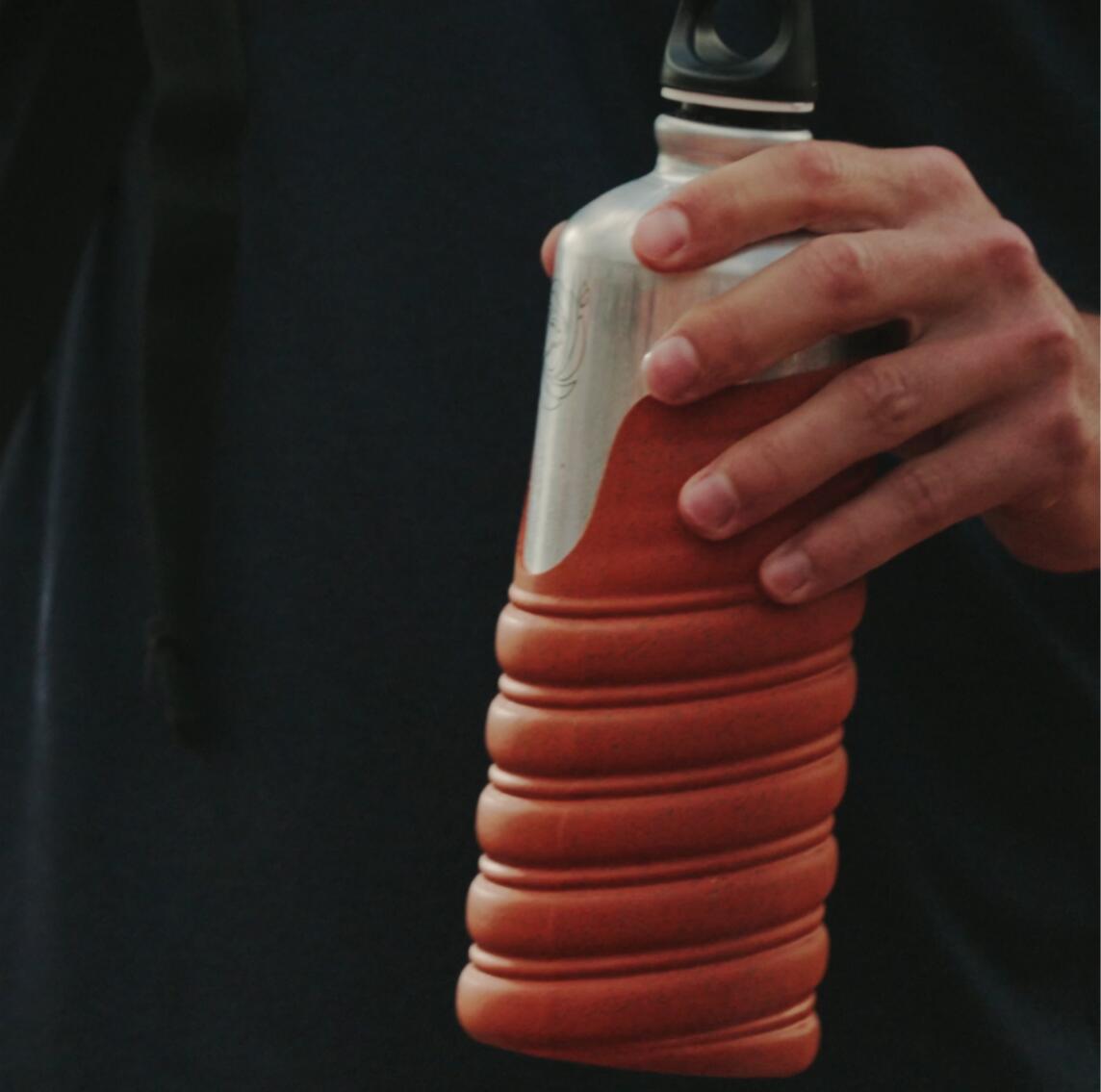 Ace Gourde 0,75L - Balles de tennis recyclées | Éco-conçue Made in France 2/2
