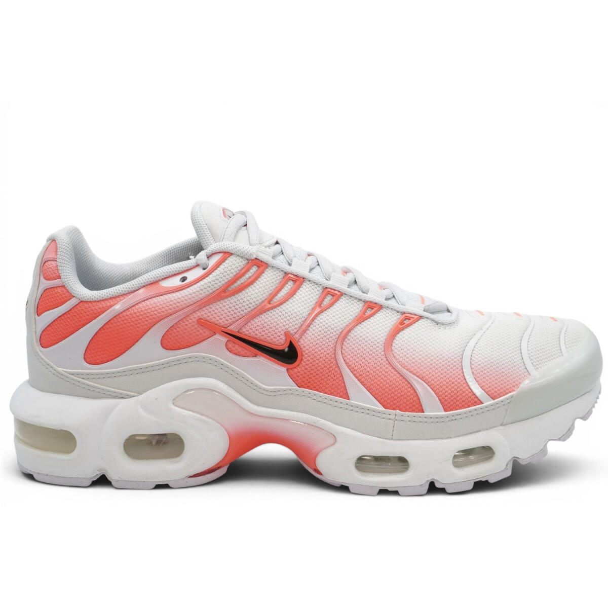 NIKE picture