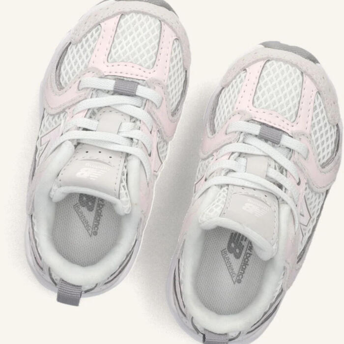 NEW BALANCE picture