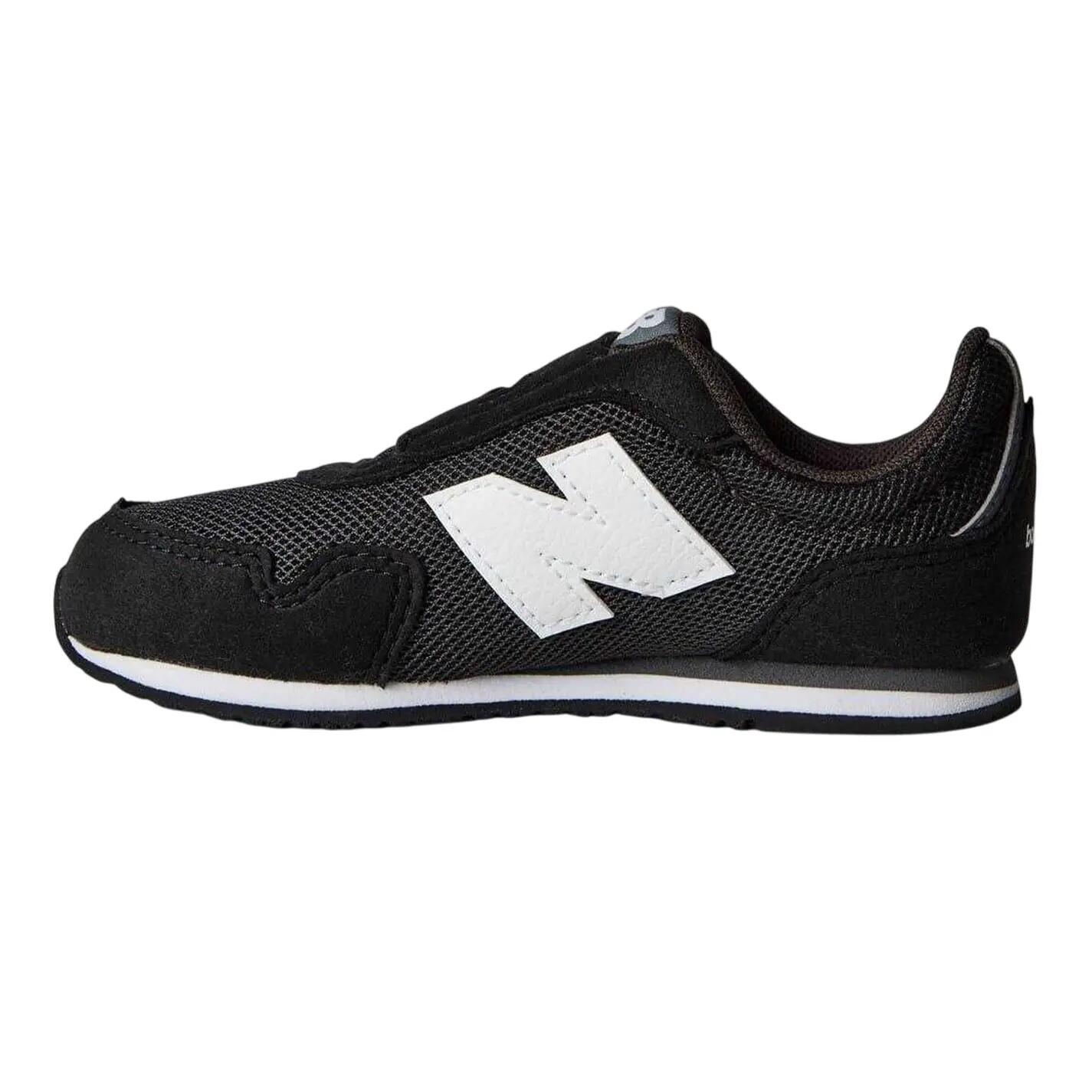 Chaussures Motif/style Logo Enfant (Noir / Blanc) 3/4