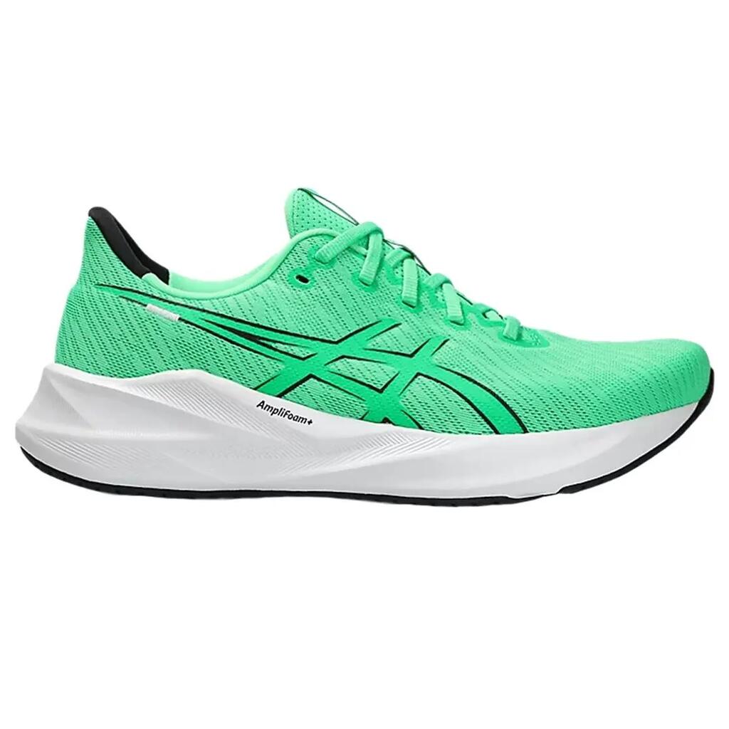 'Running and trail for Men Asics Versablast Green'.